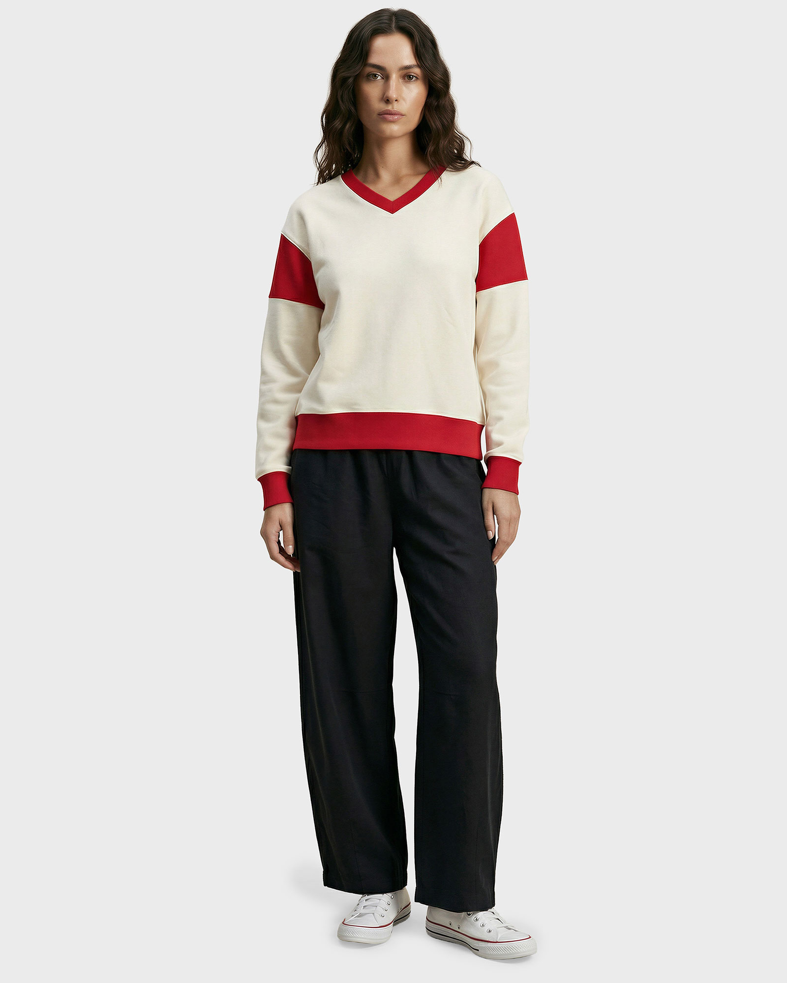 Maggie Contrast V Sweat