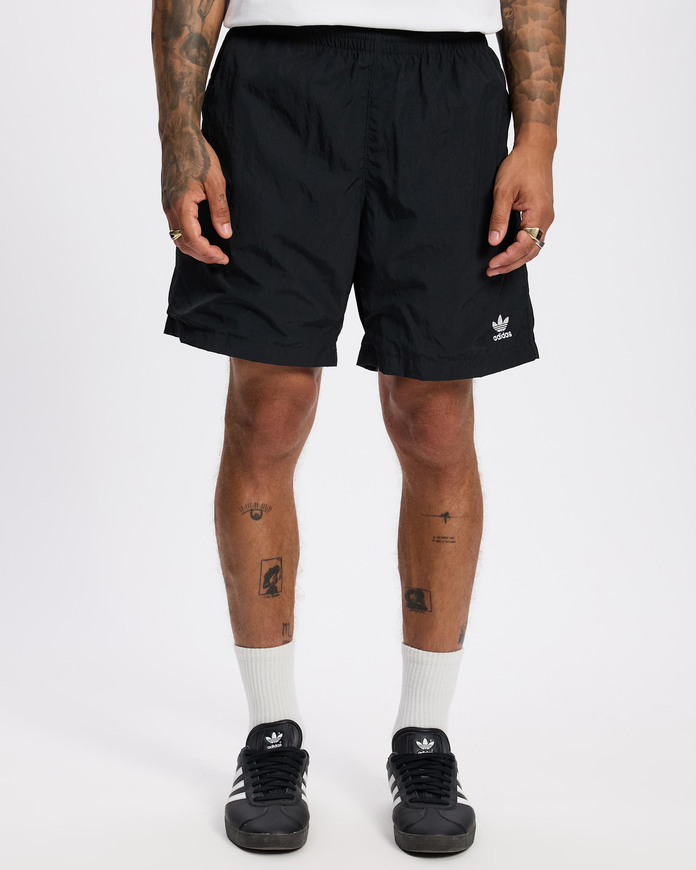 ESS Woven Shorts
