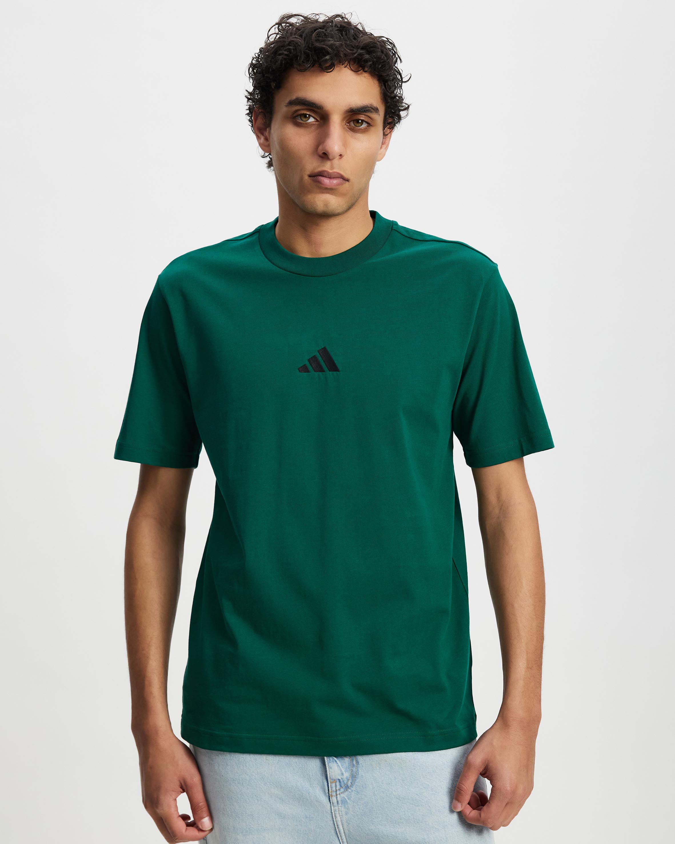 Essentials Small Logo Single Jersey T-Shirt