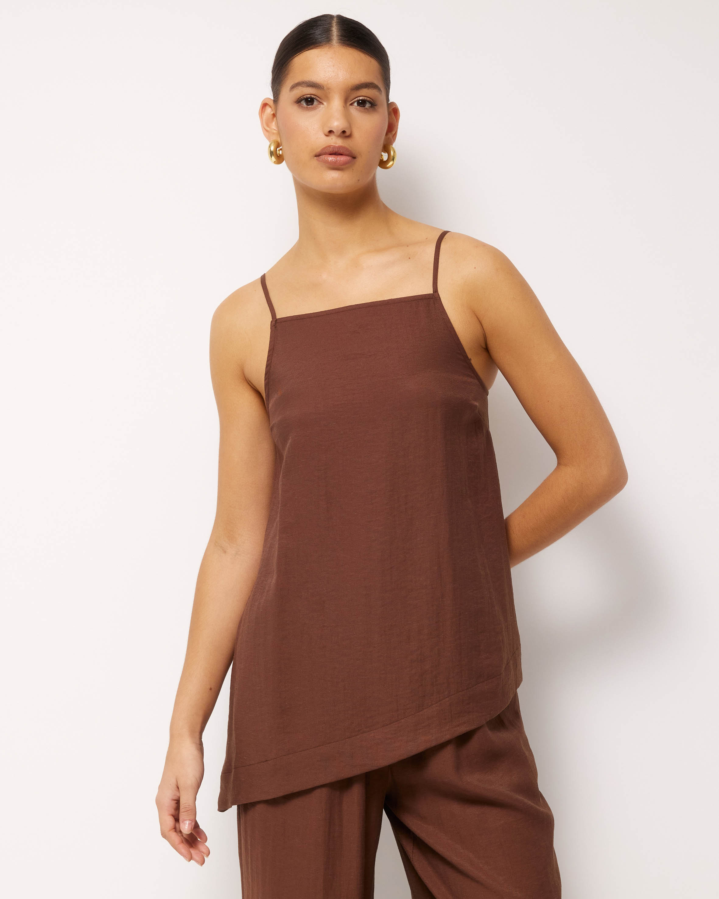 Lira Asymmetric Top