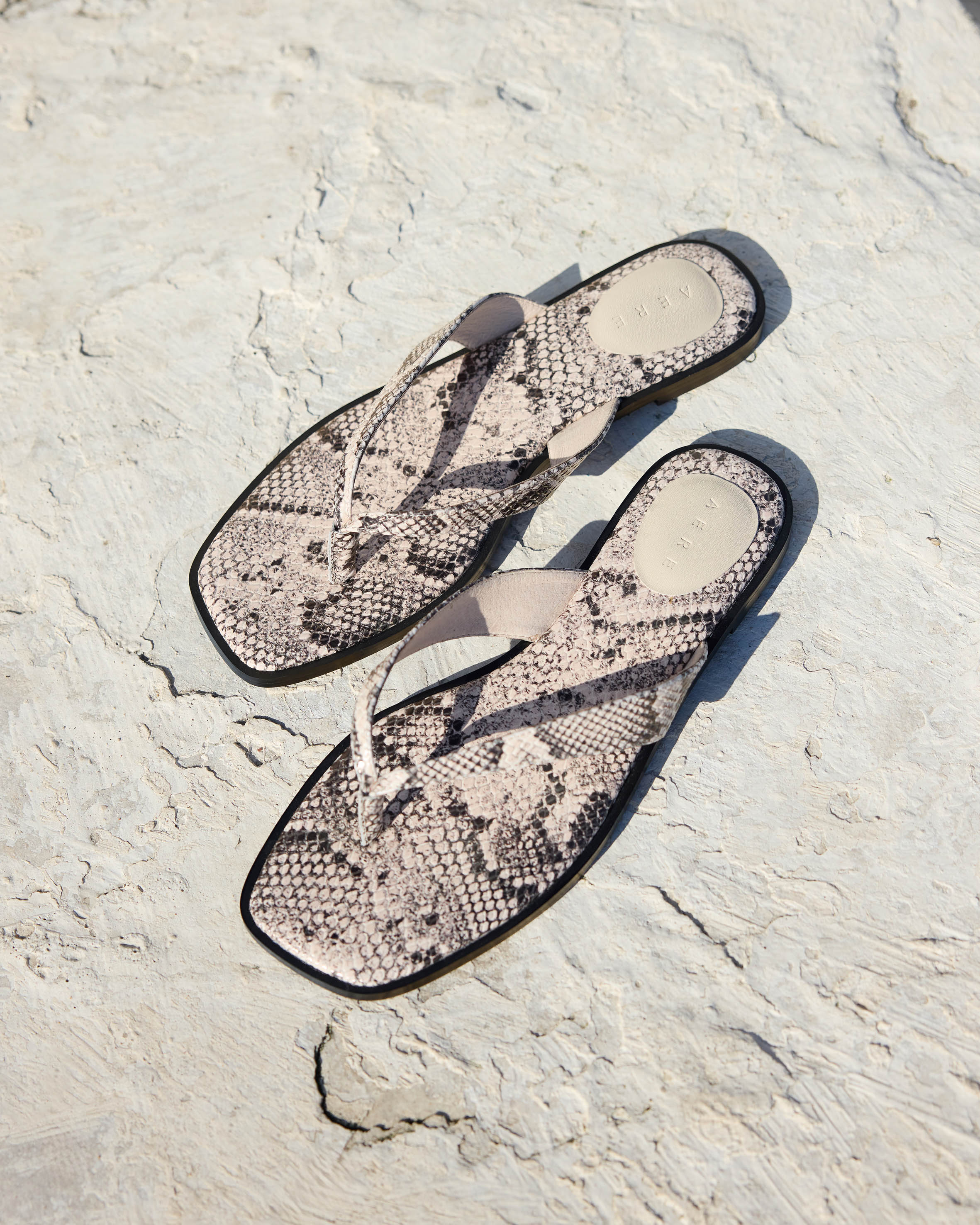 Flat Leather Thongs