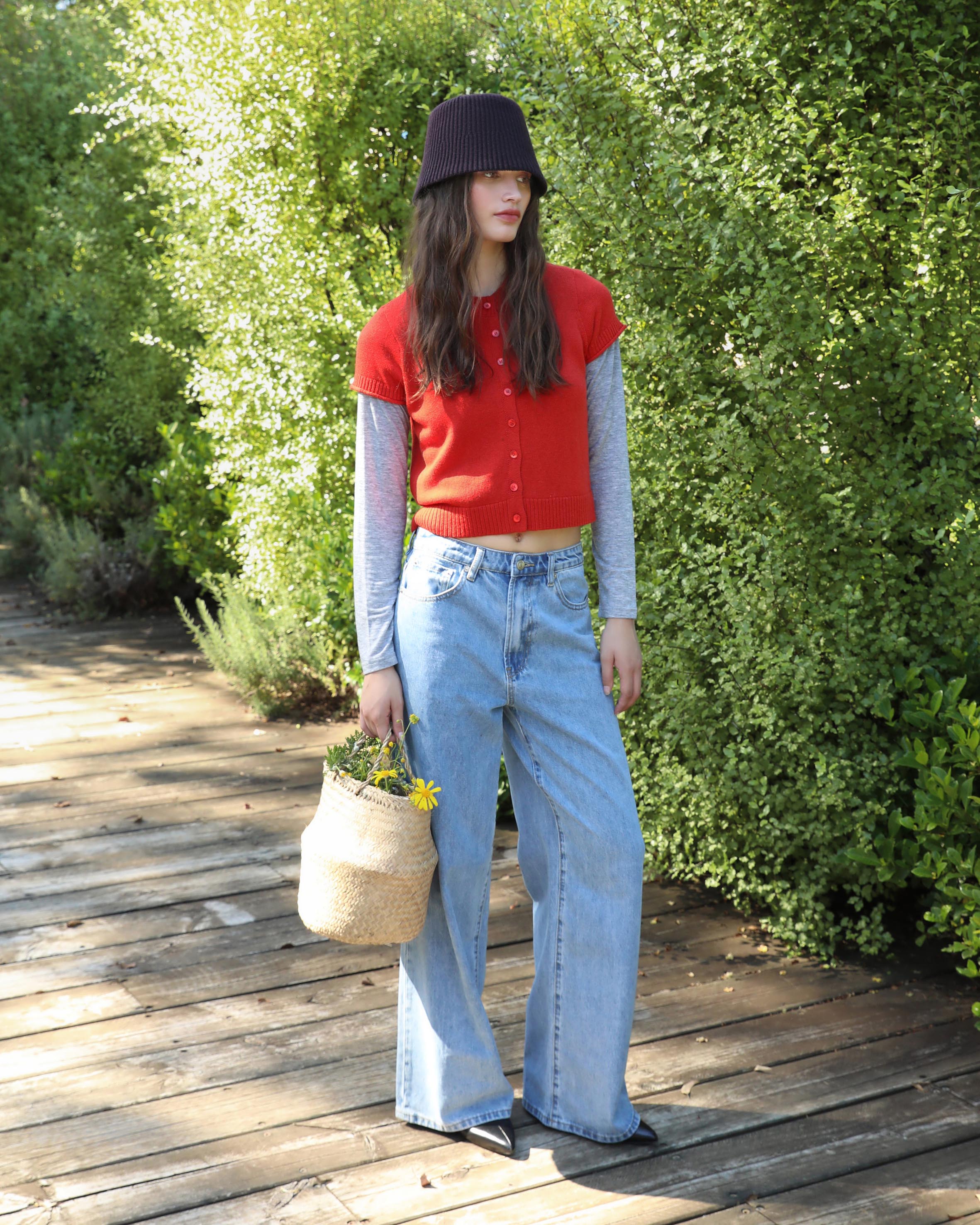 High Rise Wide Leg Jeans