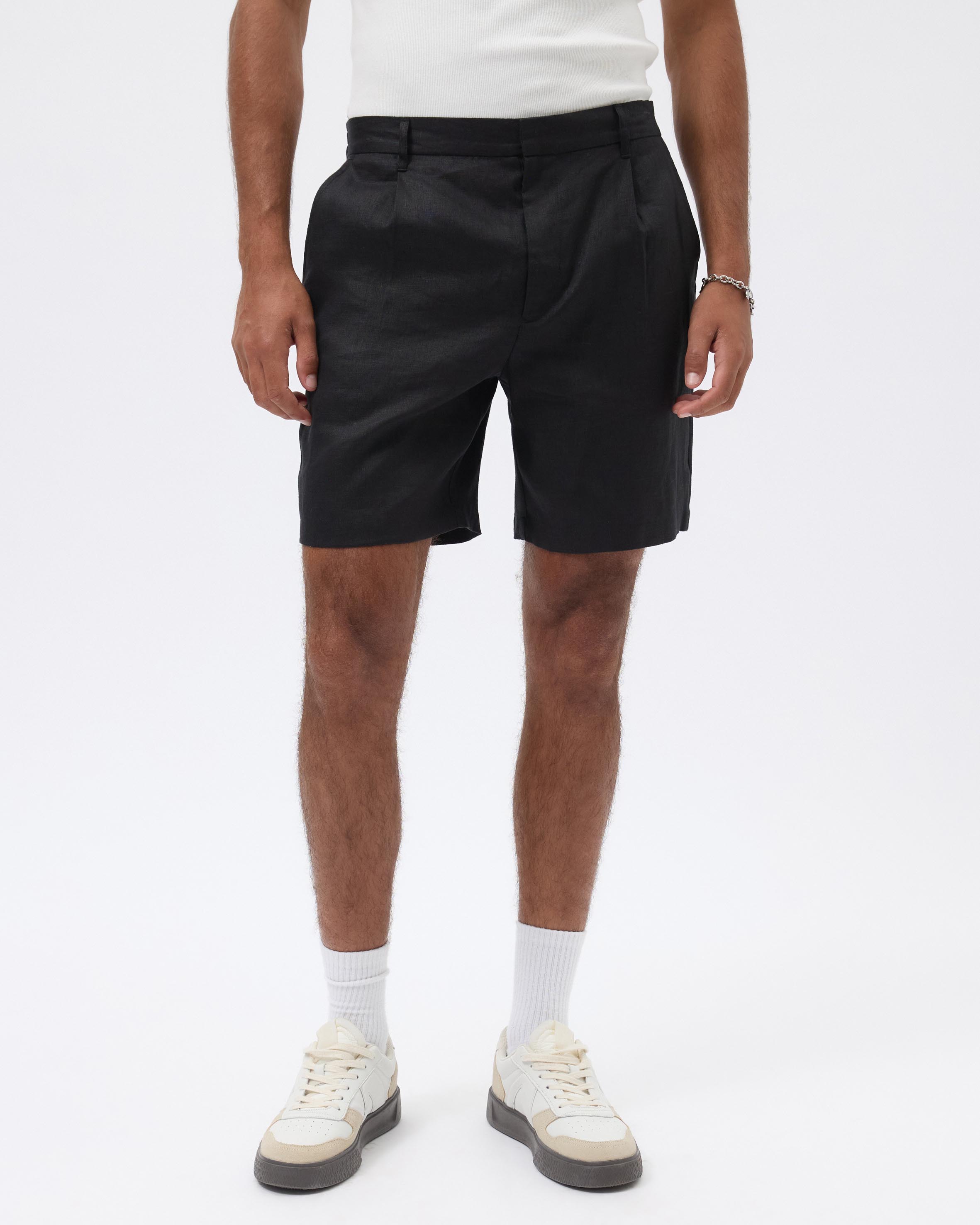 Holt Pleated Linen Shorts