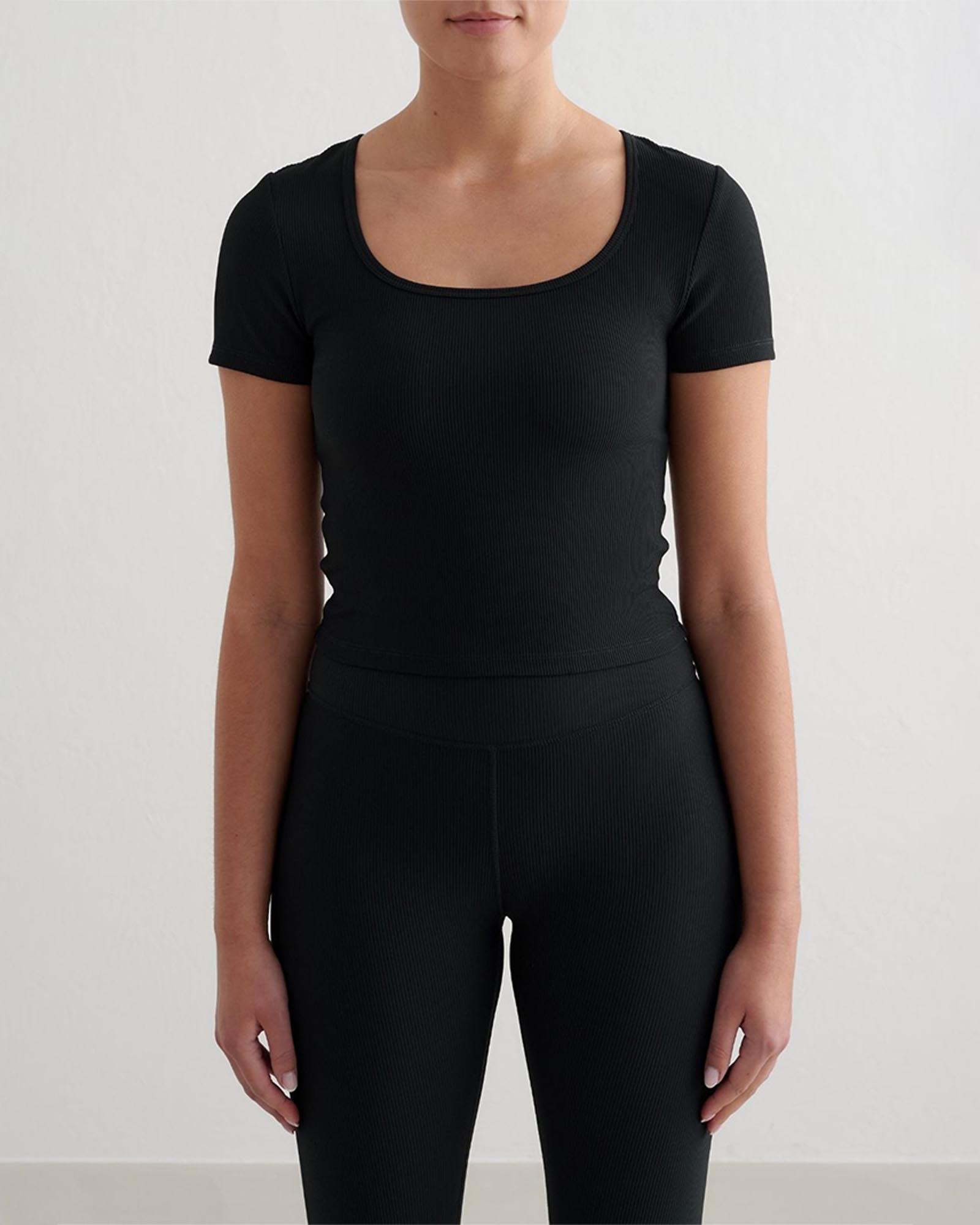 Ribbed Performance Short Sleeve Top