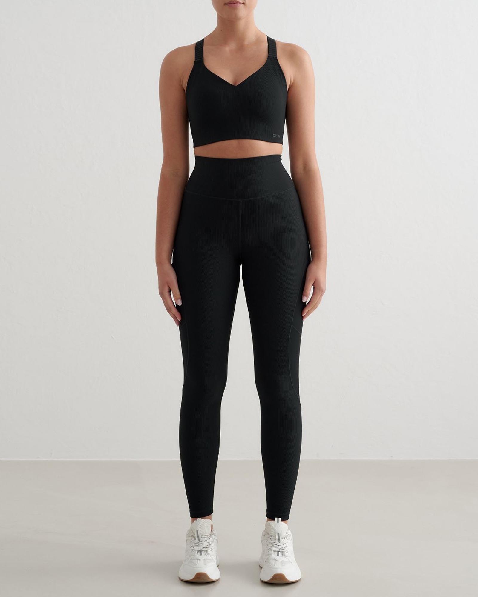Ribbed Performance Pocket Tights