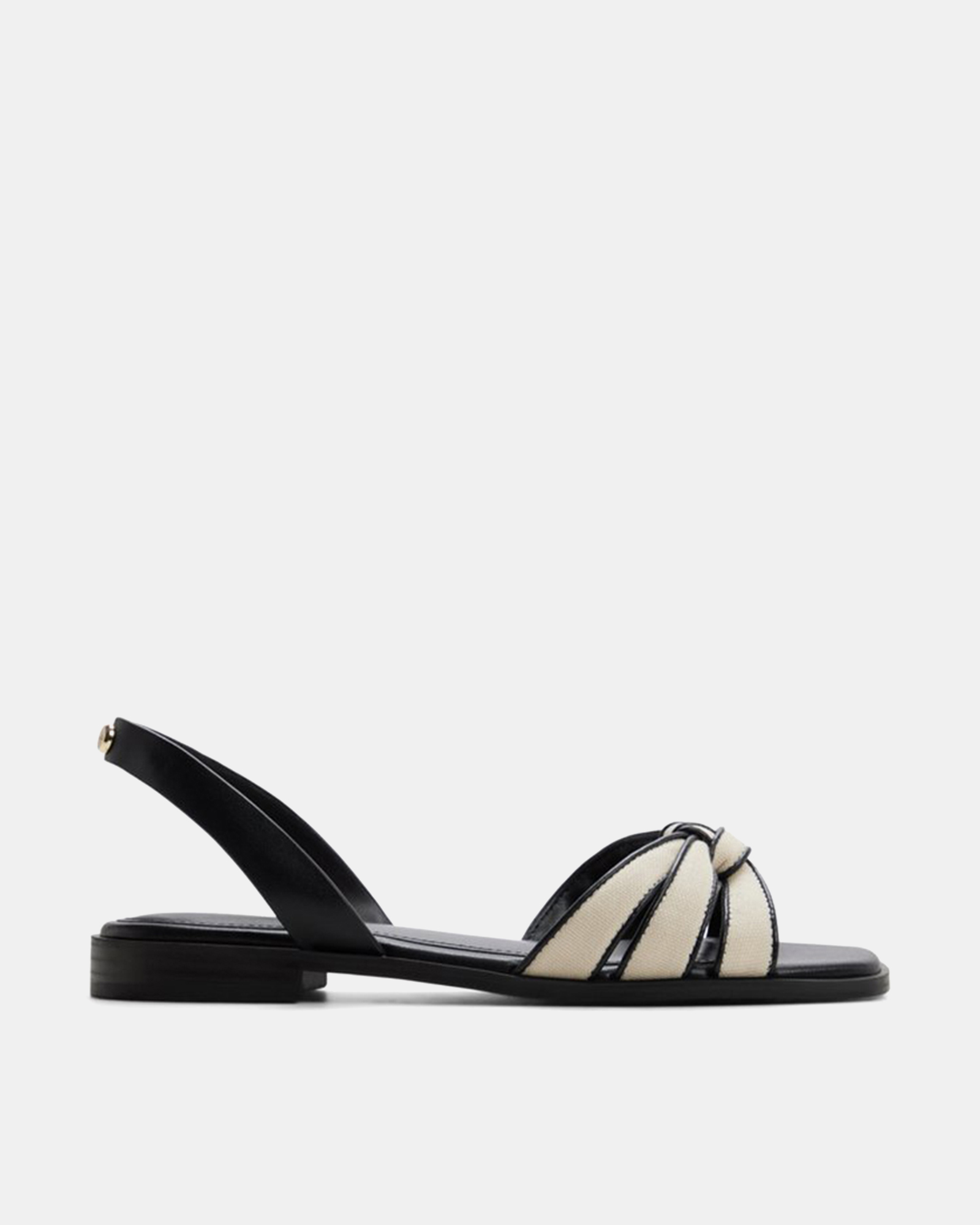 Adwiedan Sandals