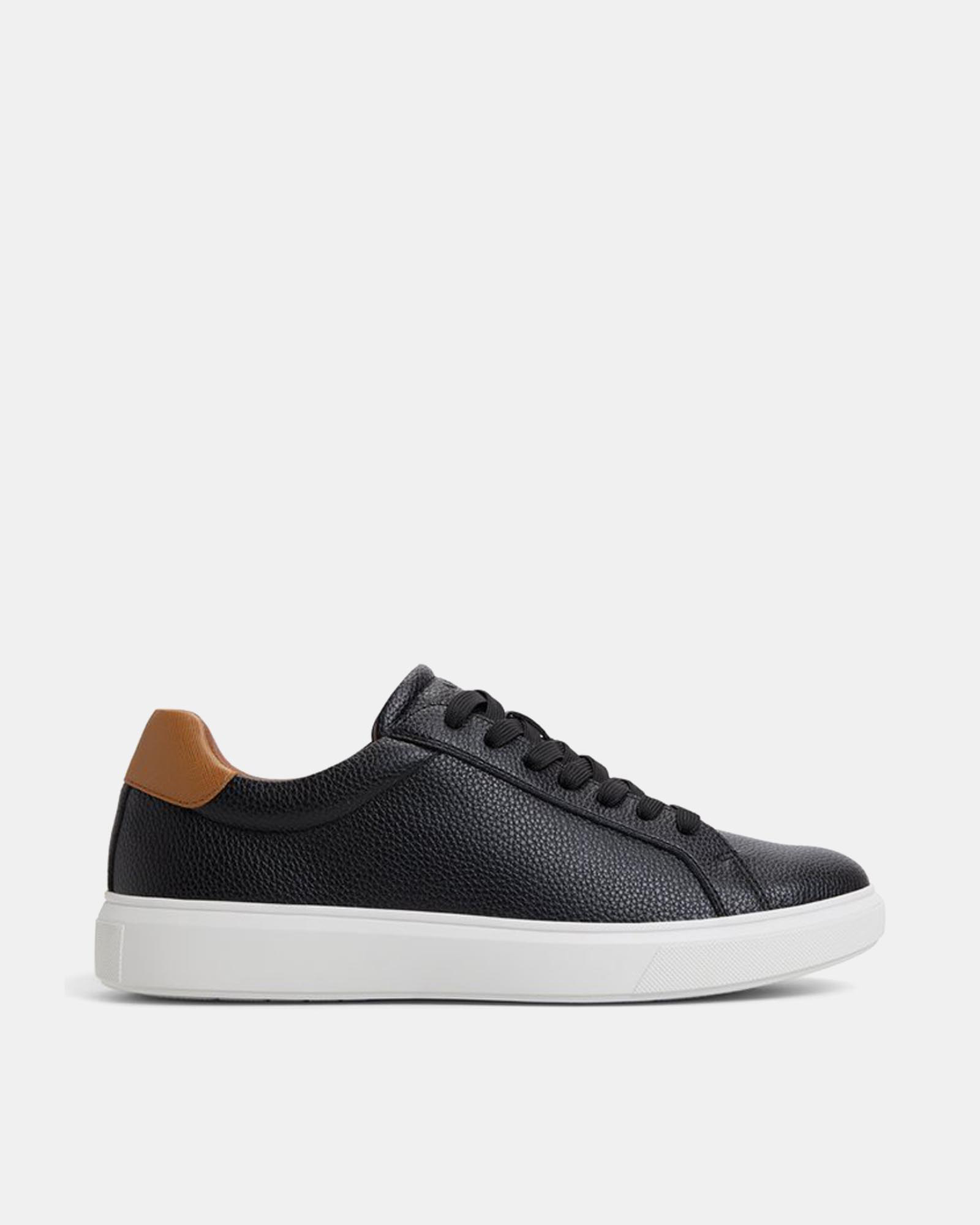 Clubmember Sneakers
