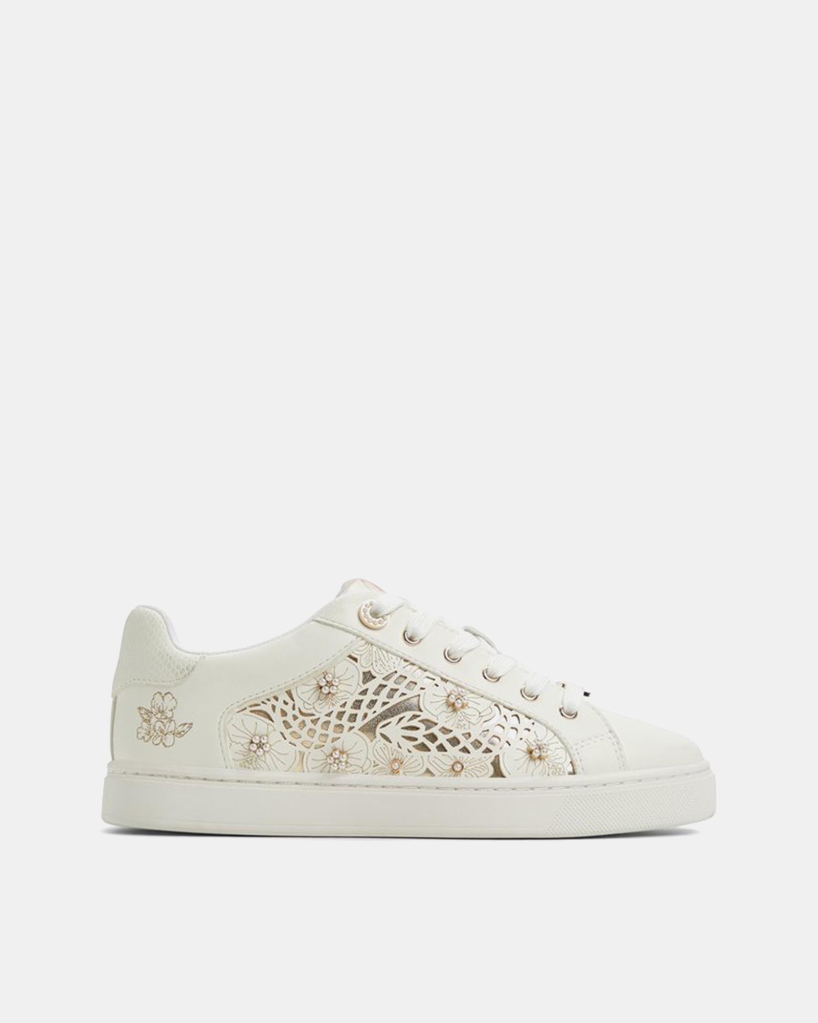 Leonia Sneakers