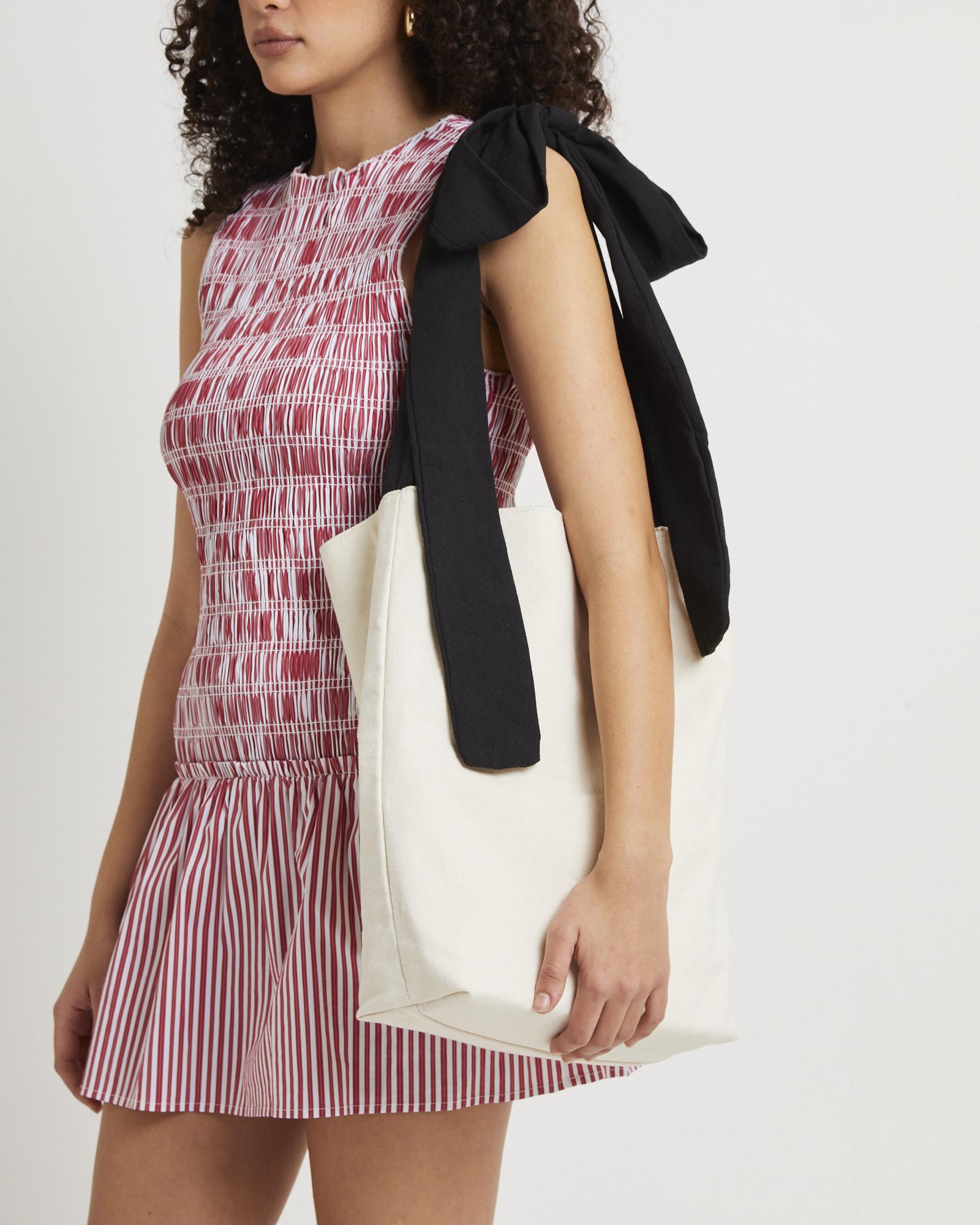 Bow Tote