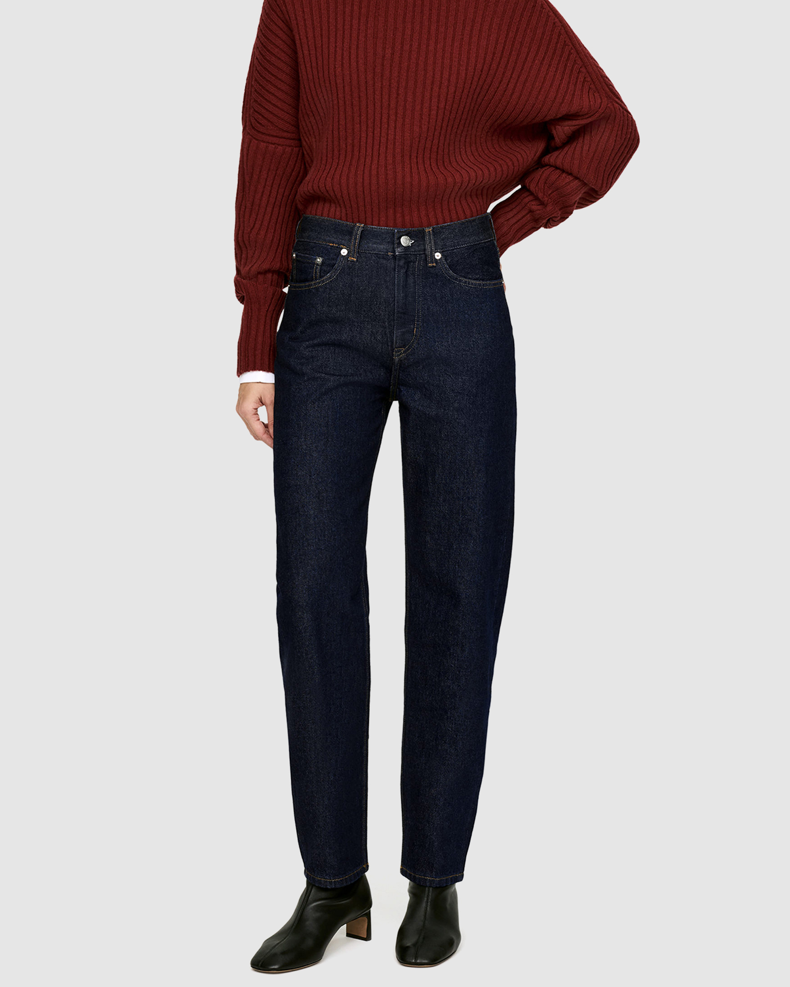 Violet Tapered Jeans