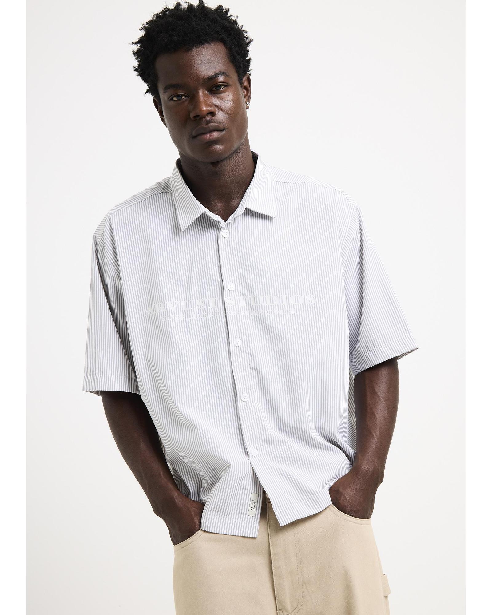 Everyday Cropped Short Sleeve Shirt