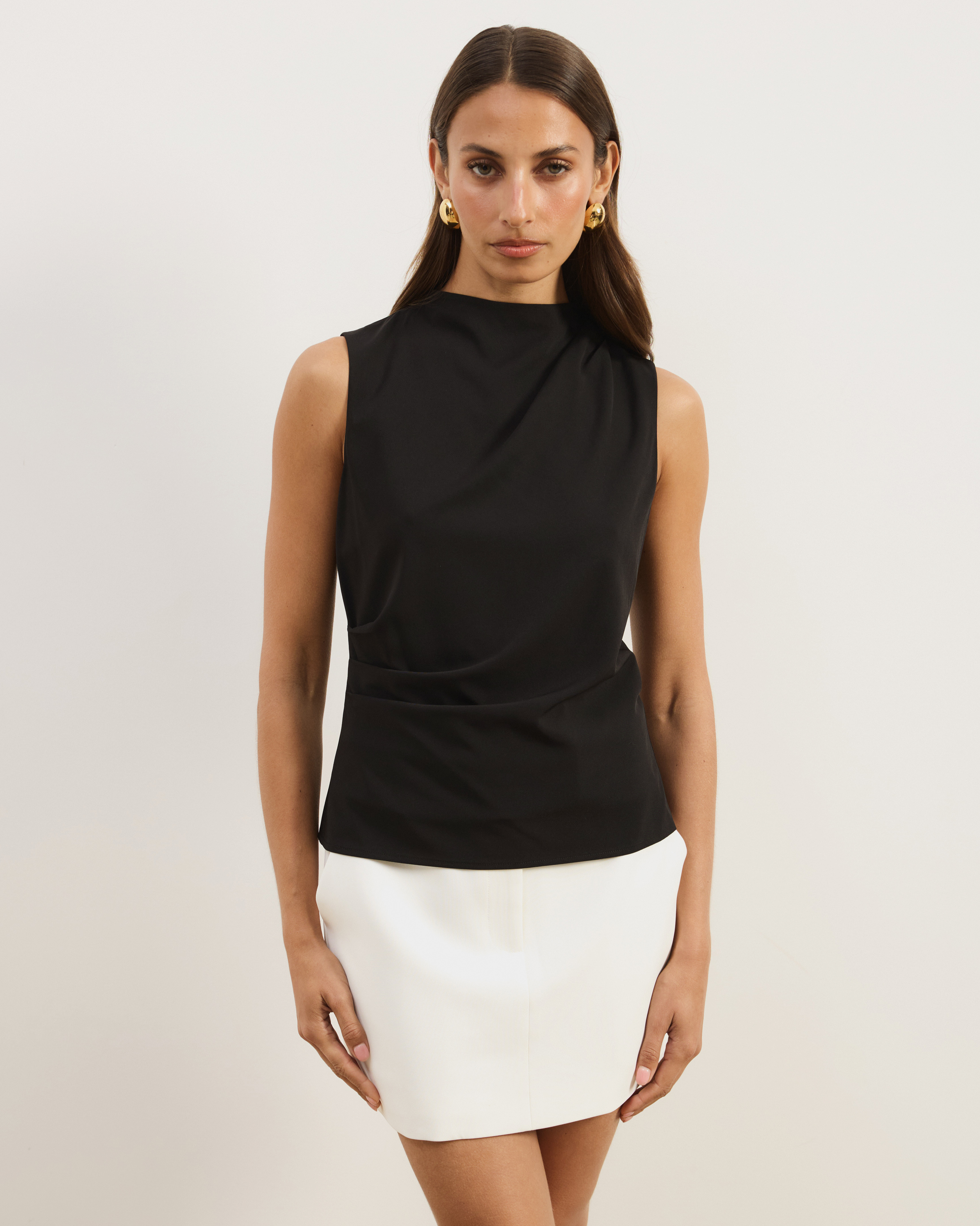 Veya Sleeveless Draped Top