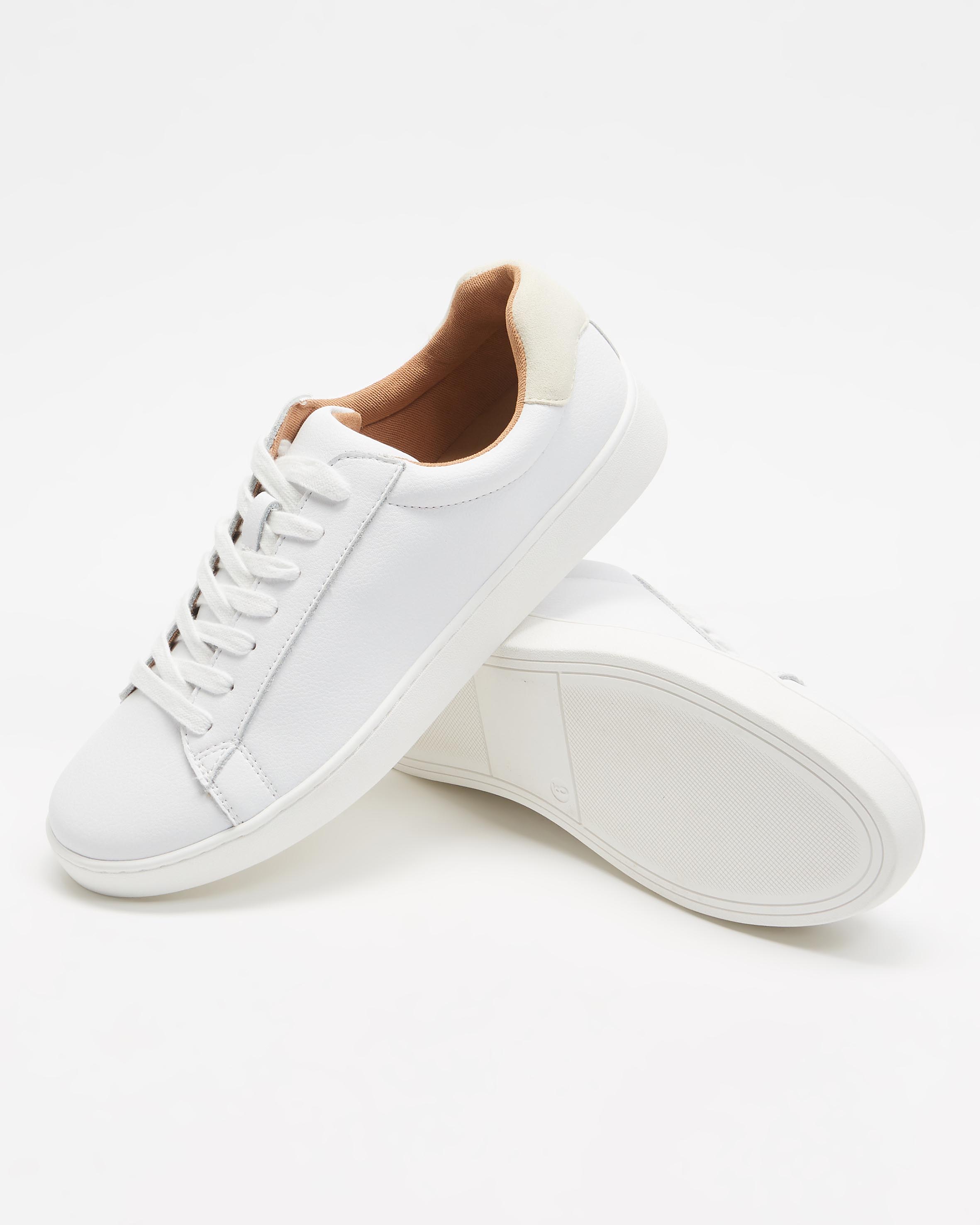 Leo Leather Sneakers