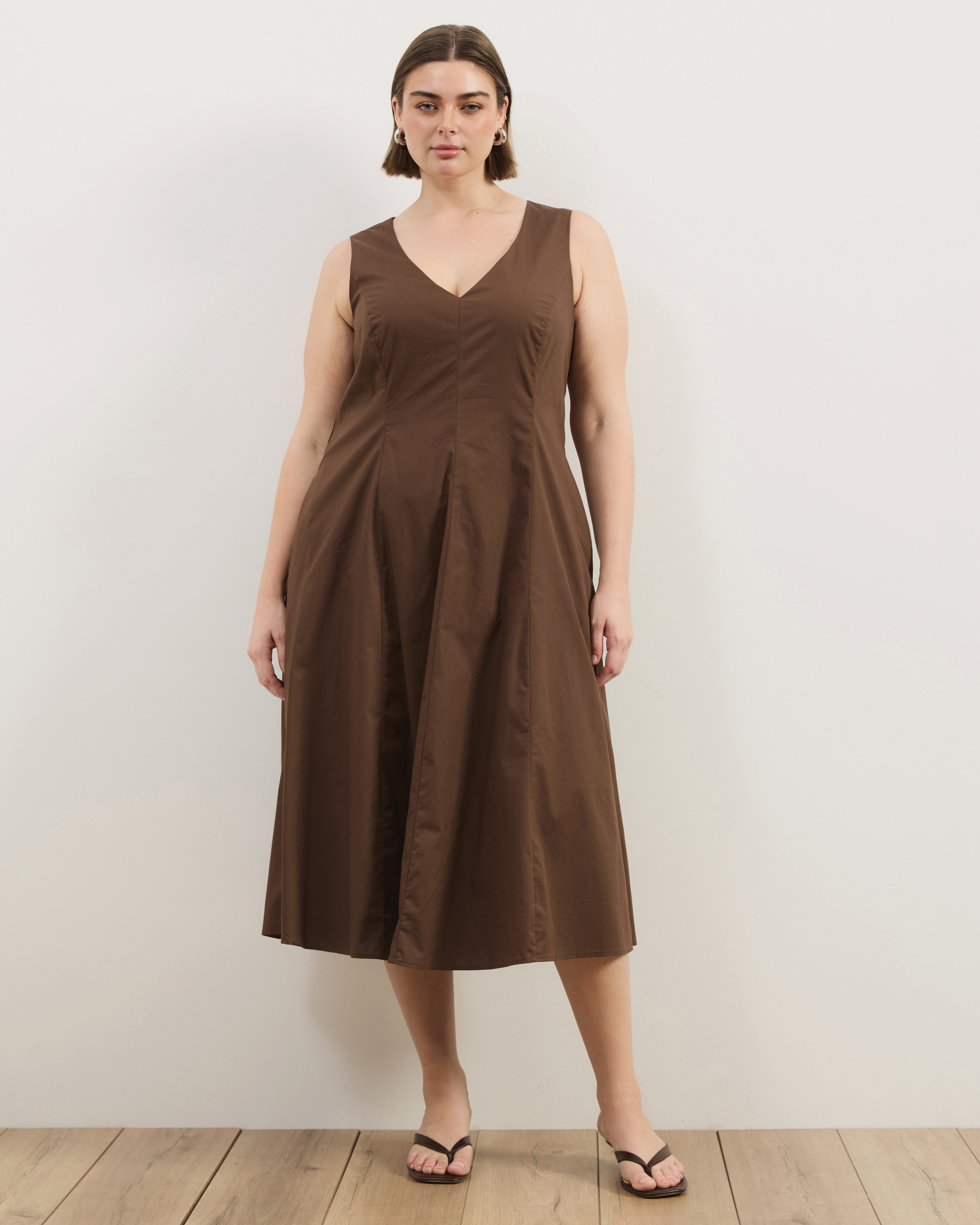 Daisy Sleeveless Midi Dress