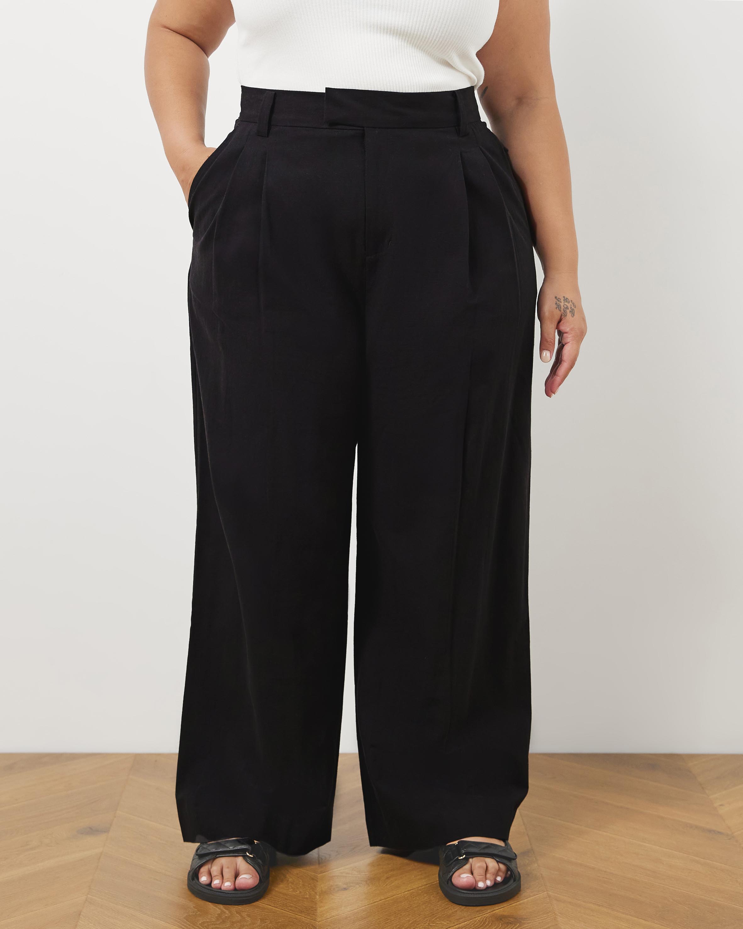 Bonnie Pleated Linen Blend Pants