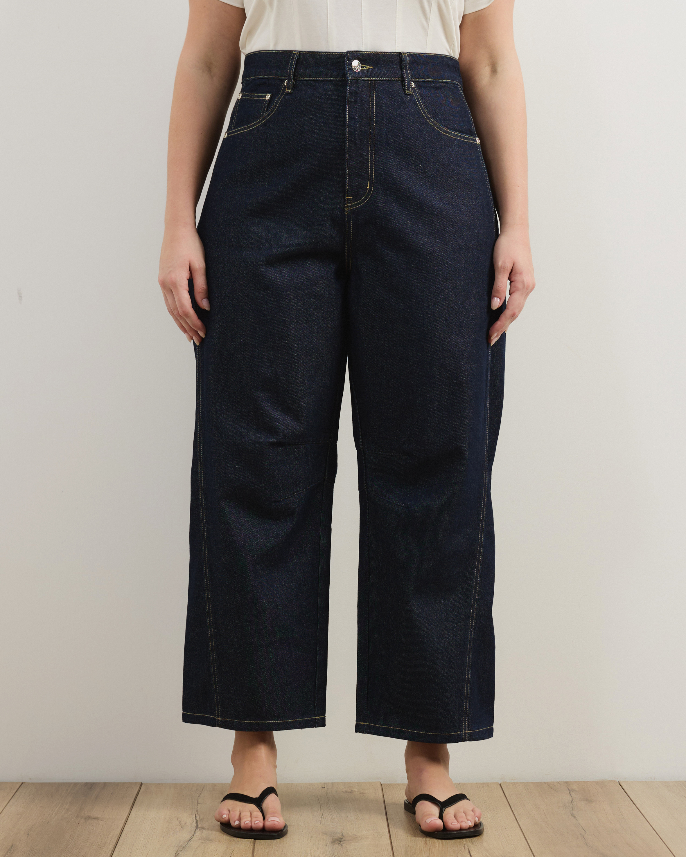 Poppy Cropped Barrel Leg Jeans