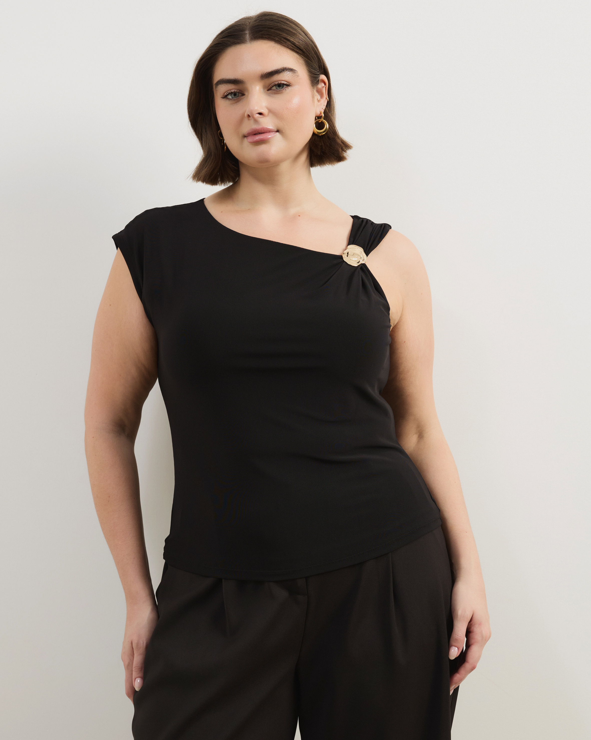 Thea Asymmetric Mesh Top