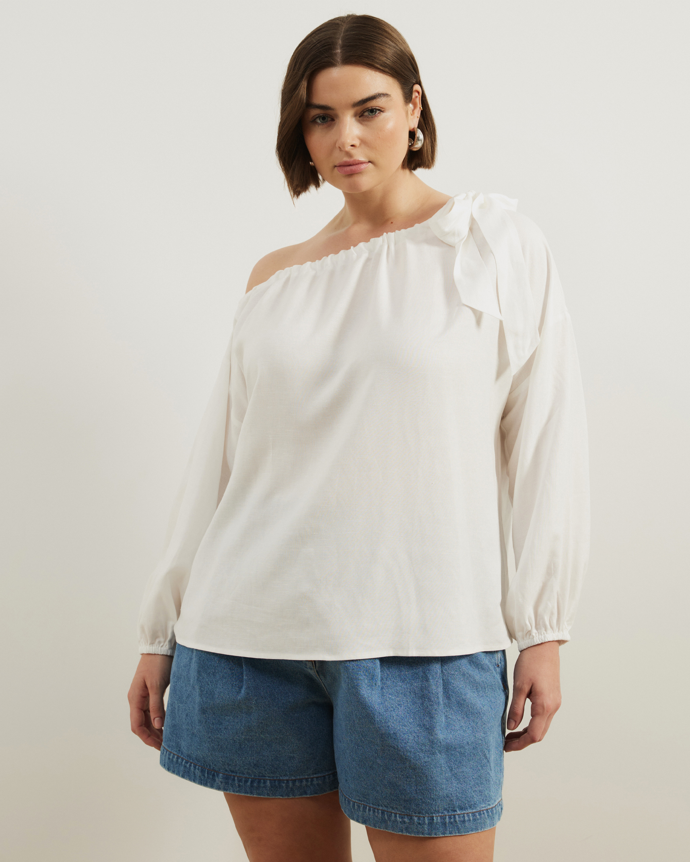 Scarlett Linen Off The Shoulder Top