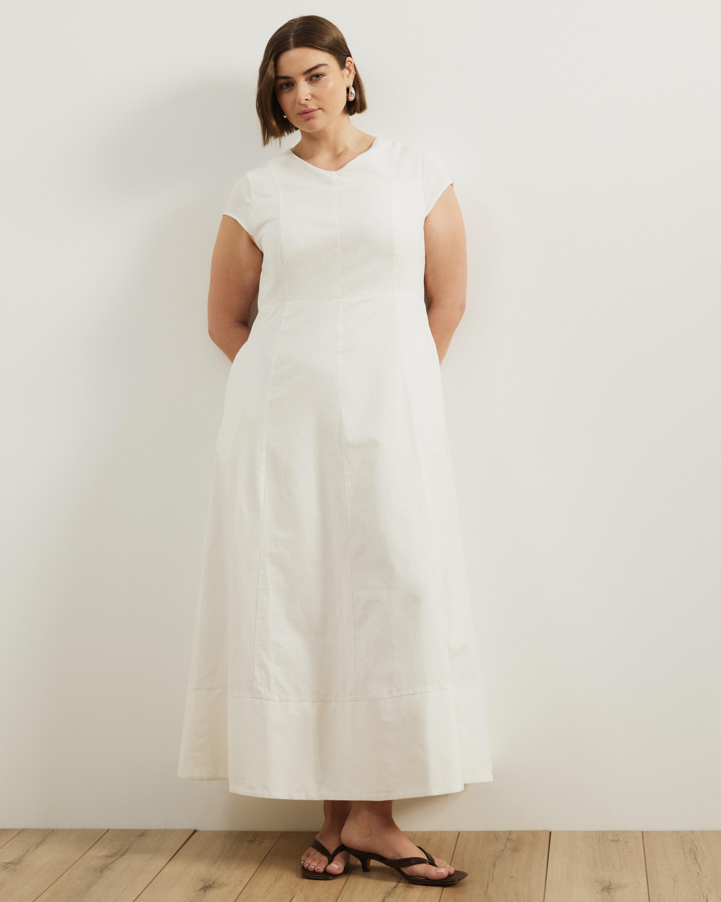 Lorry Keyhole Linen Blend Maxi Dress