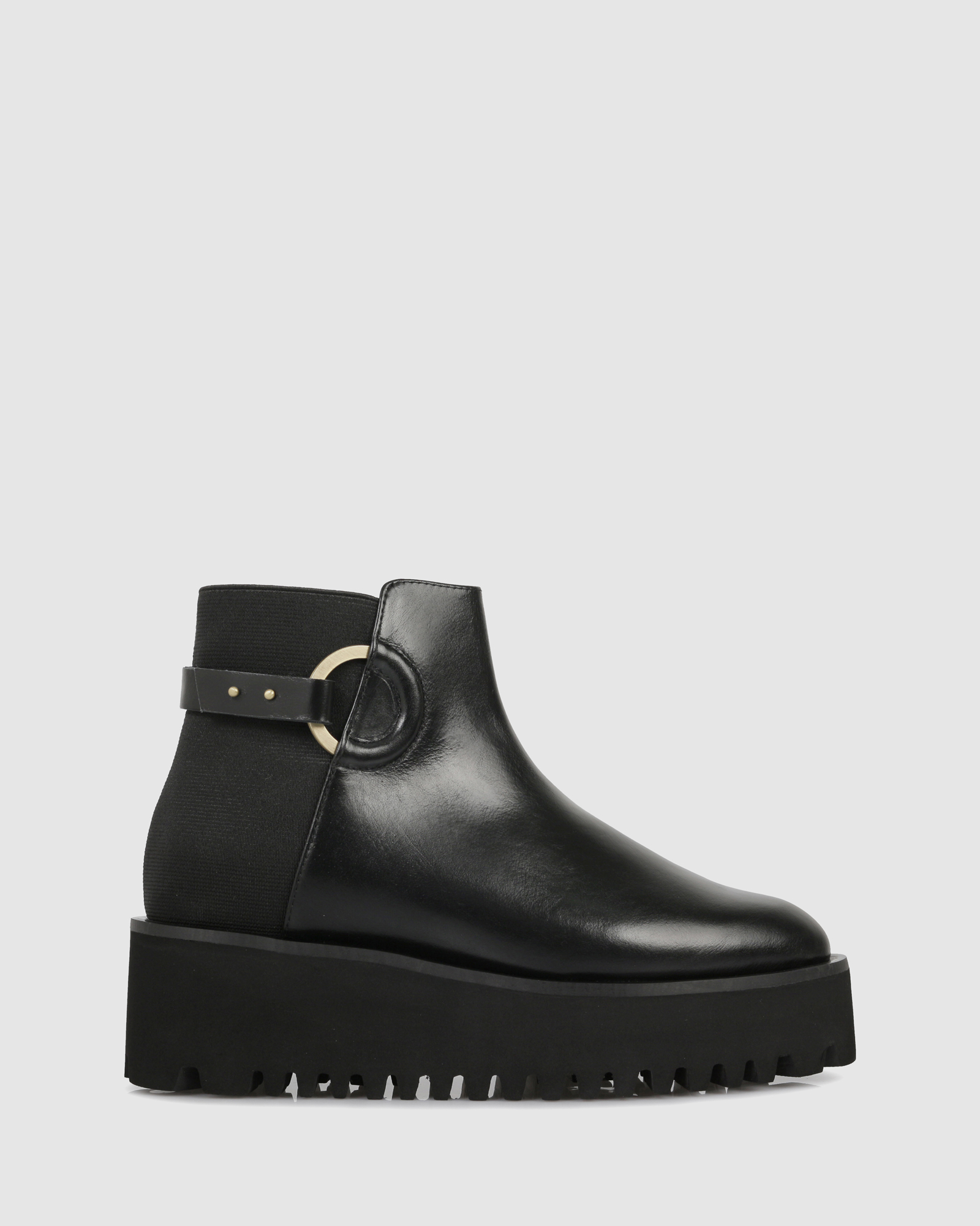Arwen Flatform Ankle Boots