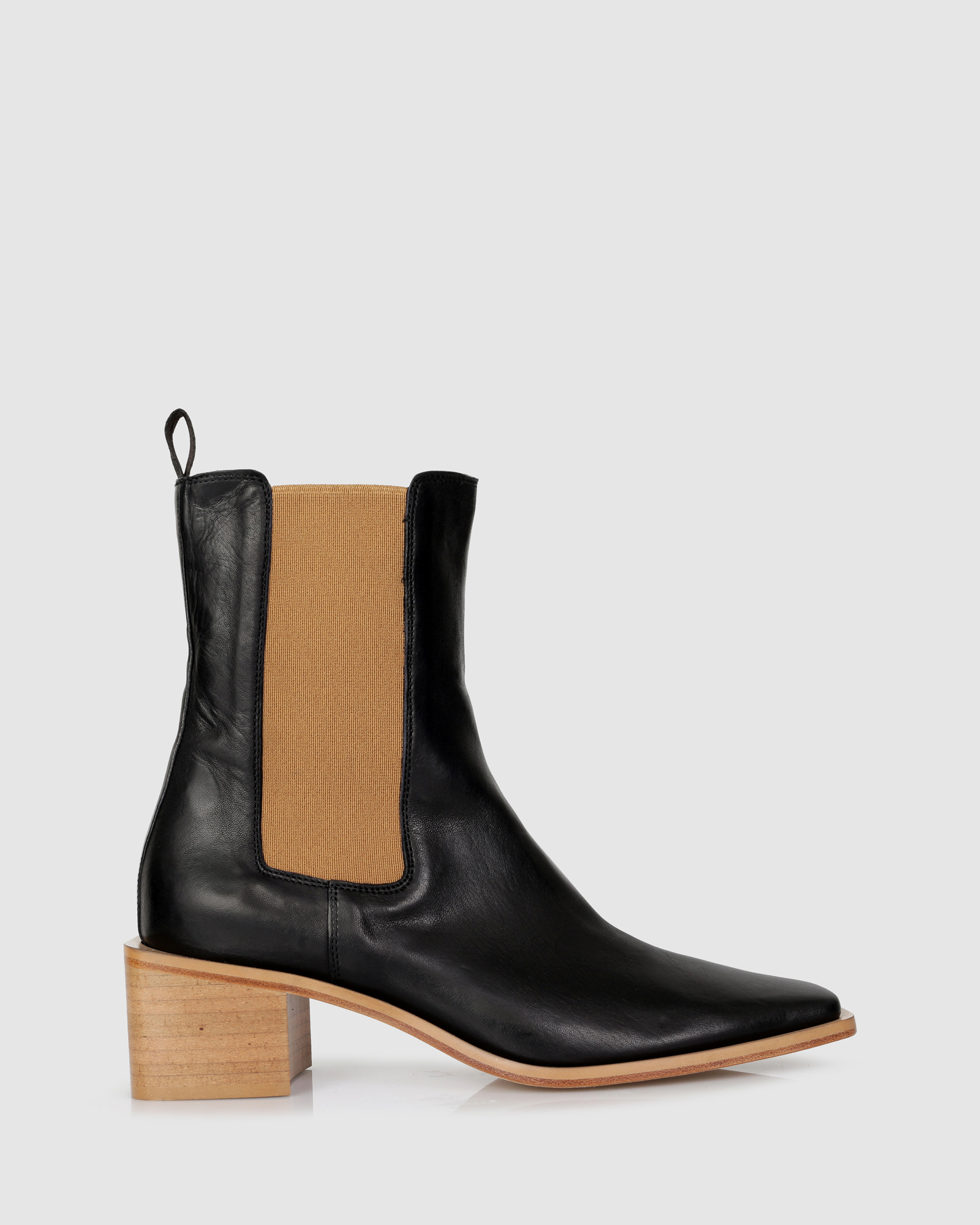 Arolie Chelsea Boots