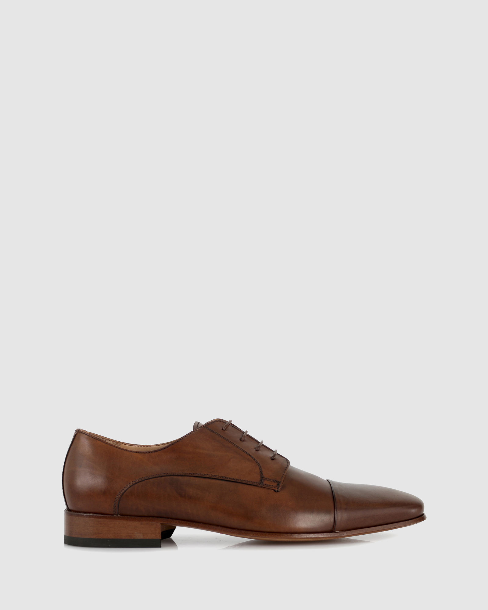Robert Lace Ups
