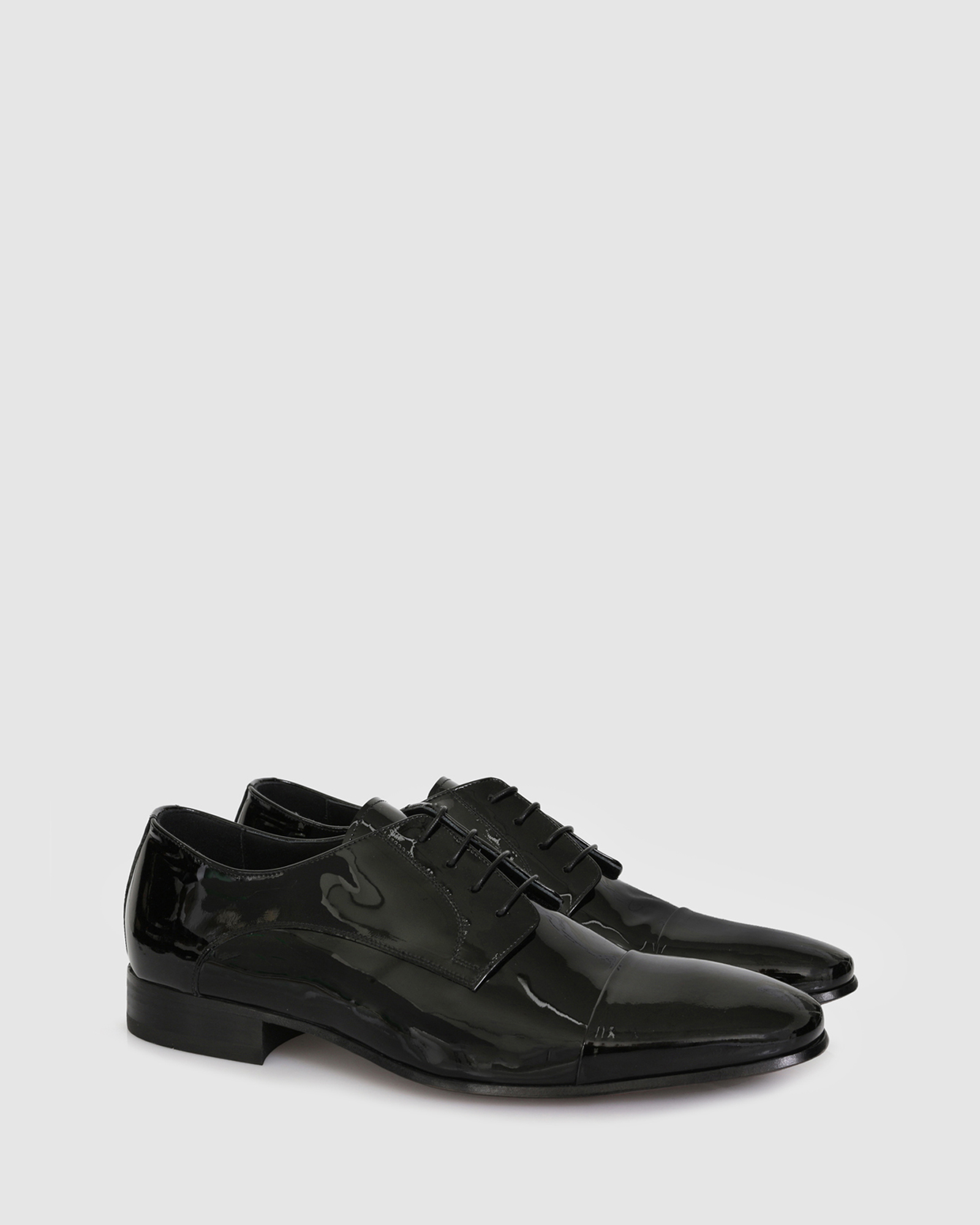 Robert Lace Ups