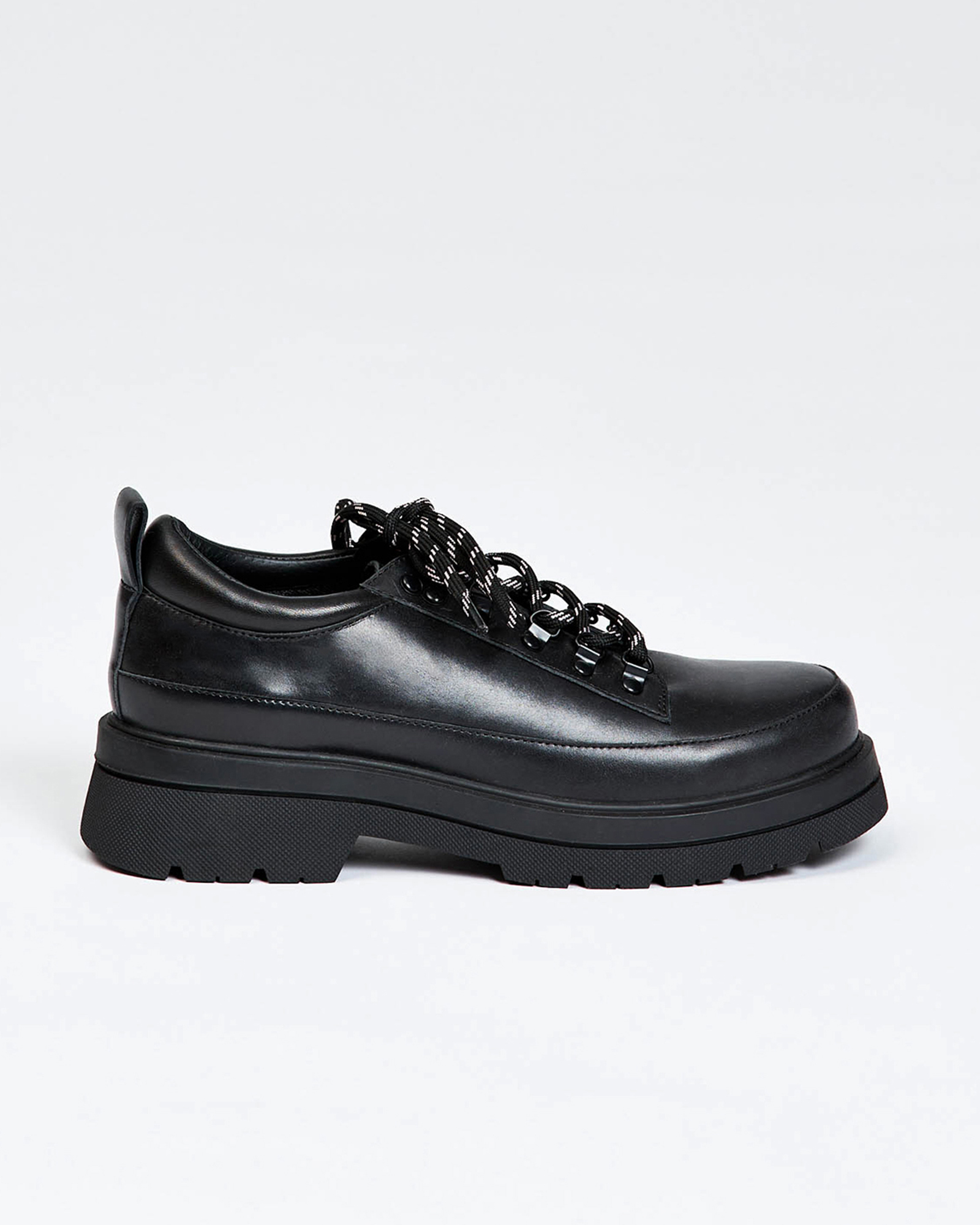 Vire Shoe Black