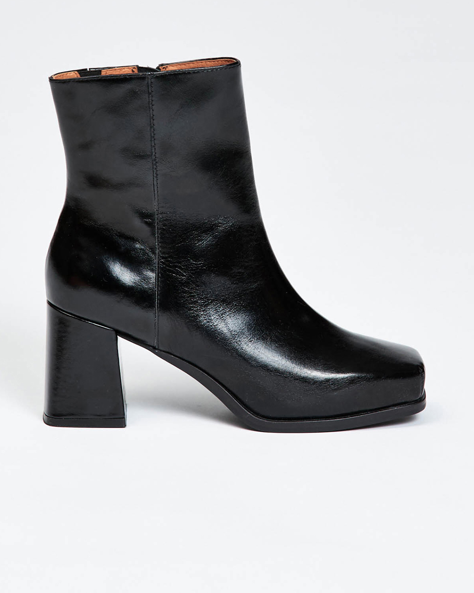 Lumo Boot Black