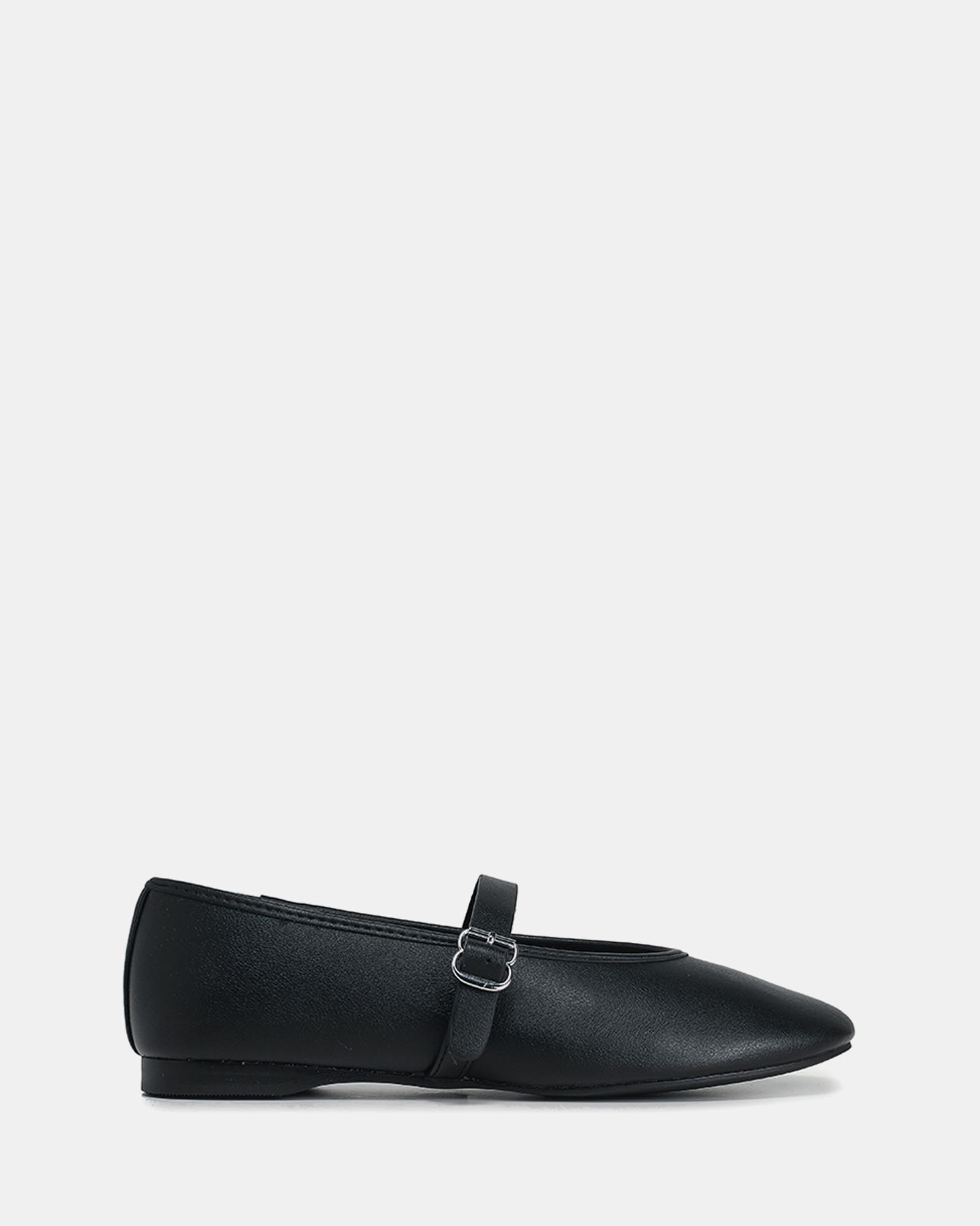 Elyiaa Flats