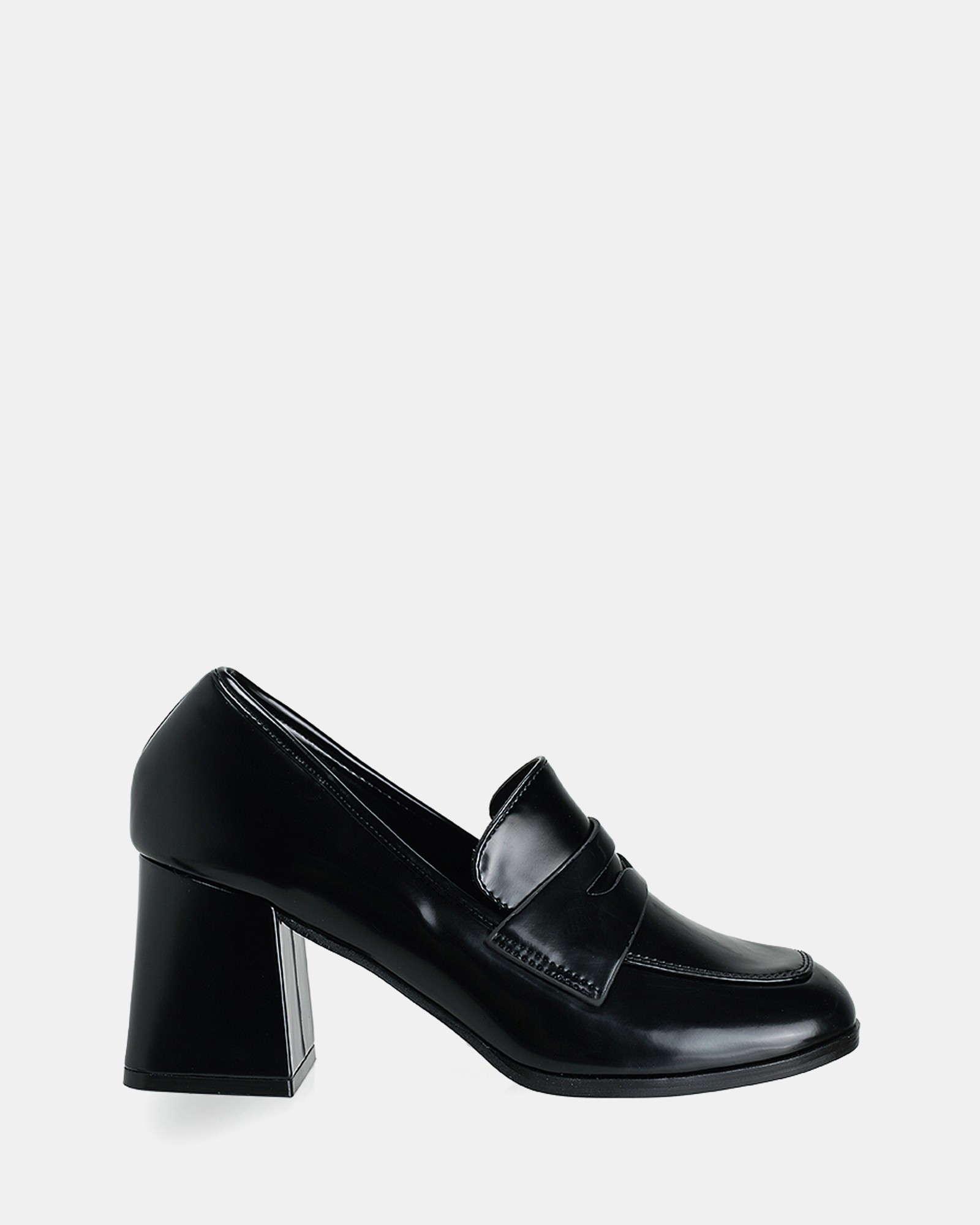 Riaa Shoes