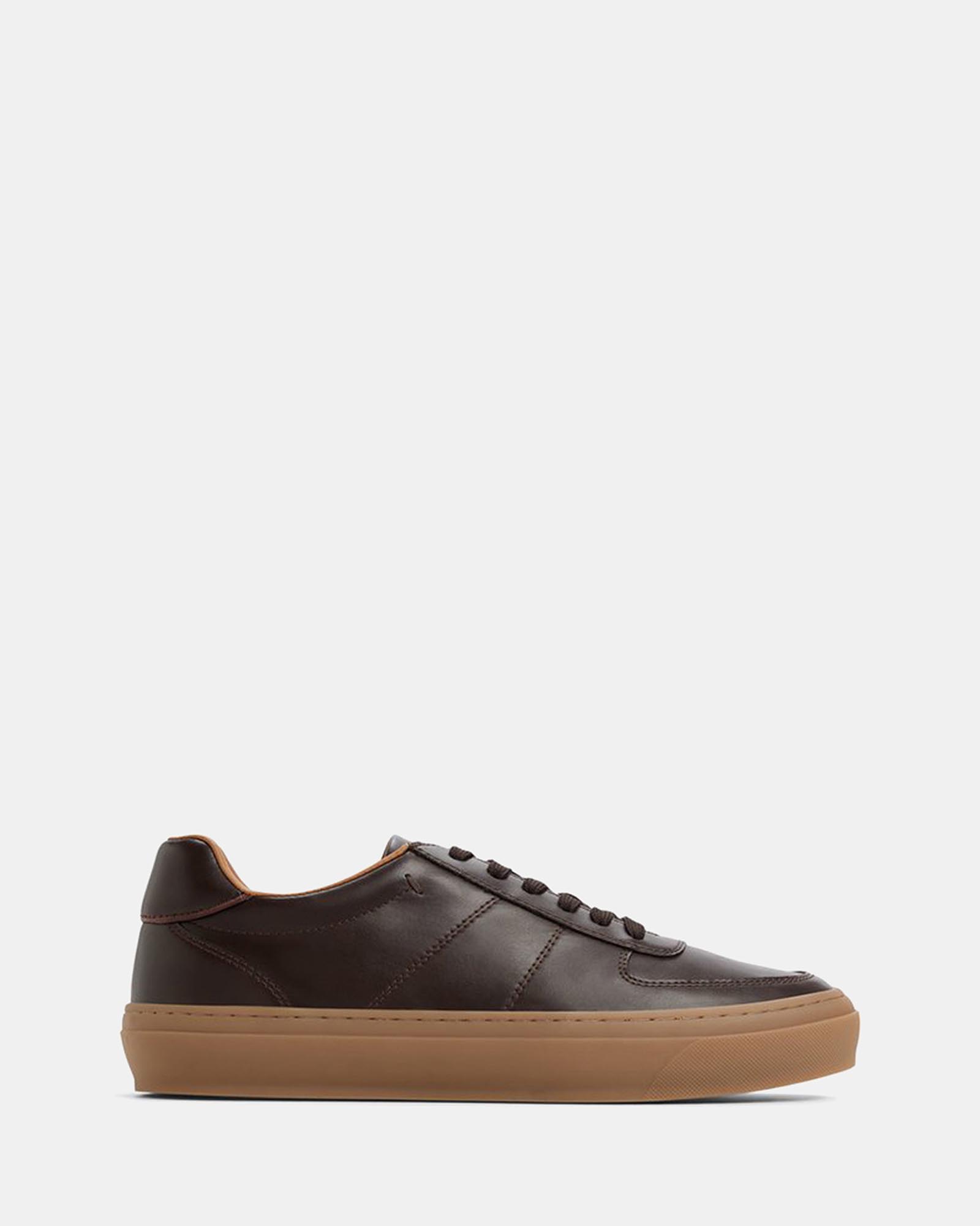 Regus Sneakers