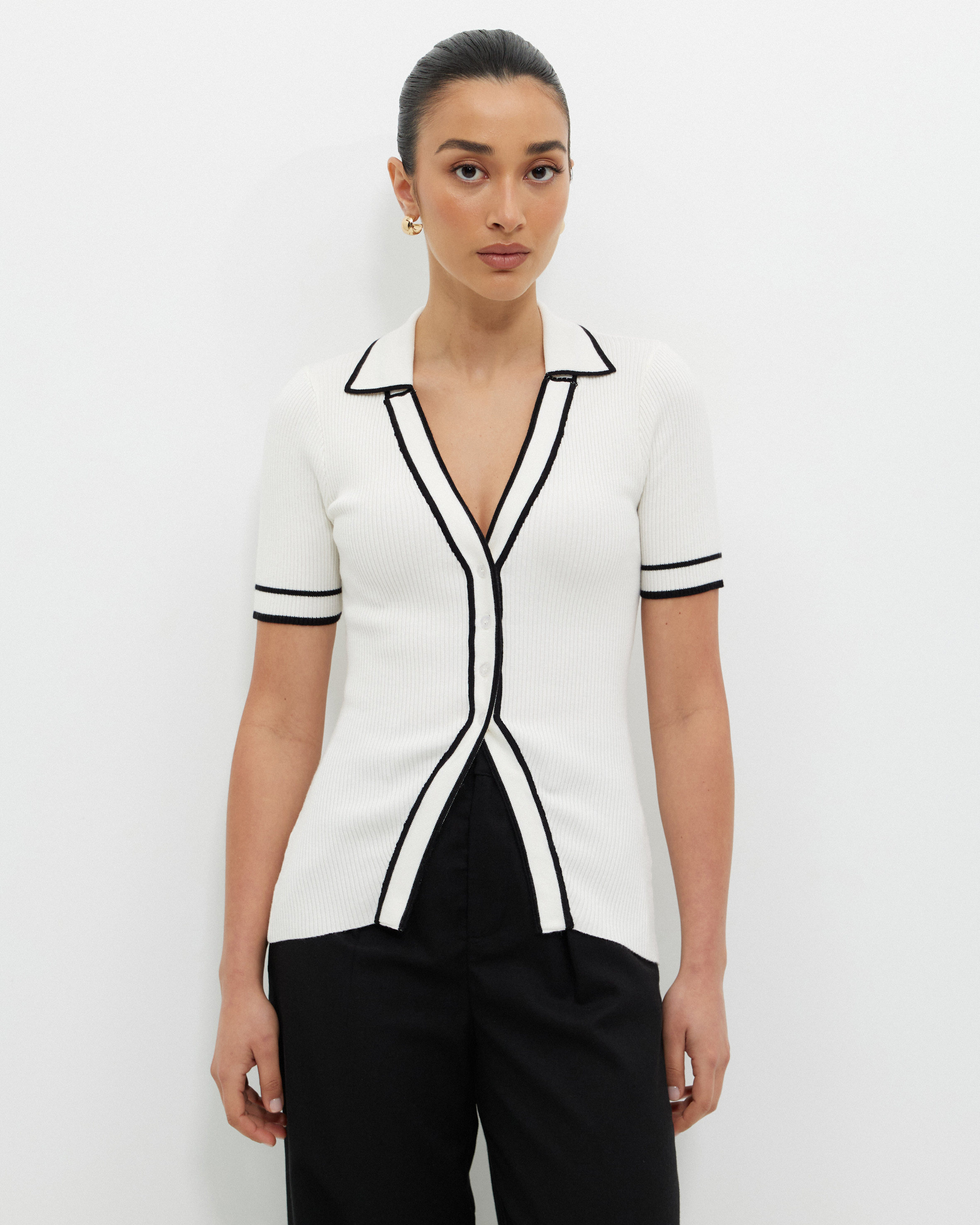 Lari Short Sleeve Rib Knit
