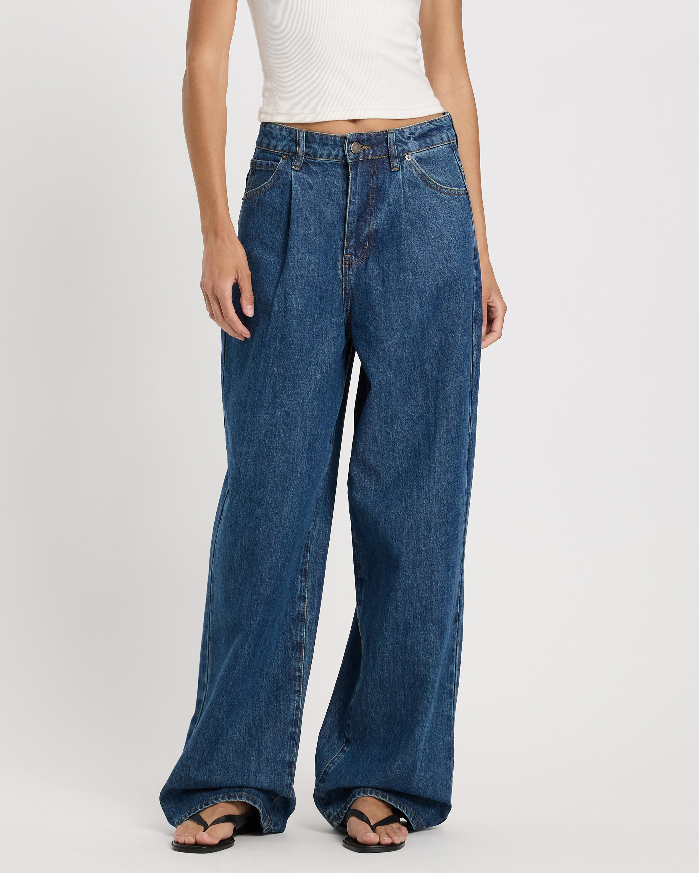 Pleat Wide Jeans