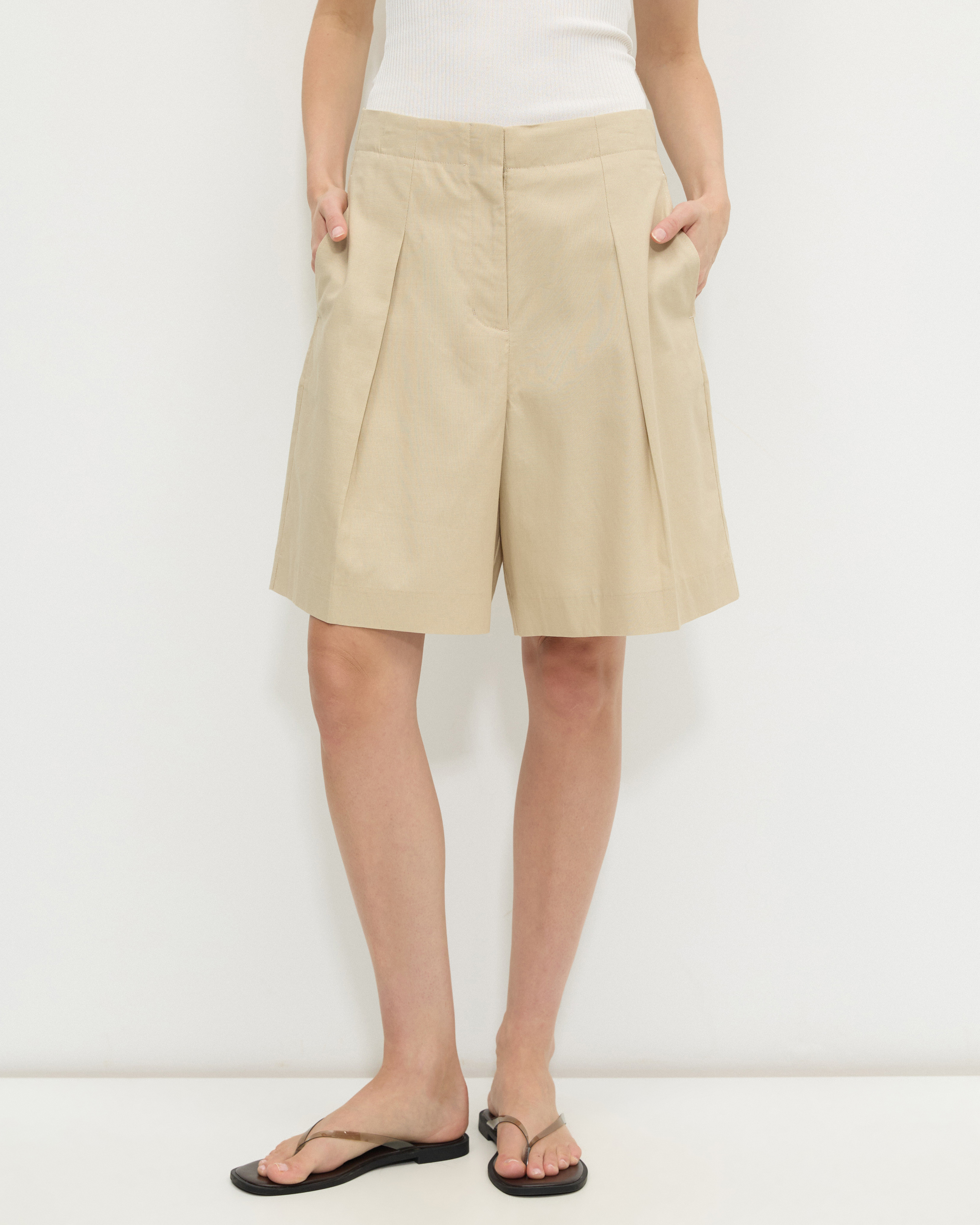 Harp Tuck Front Shorts