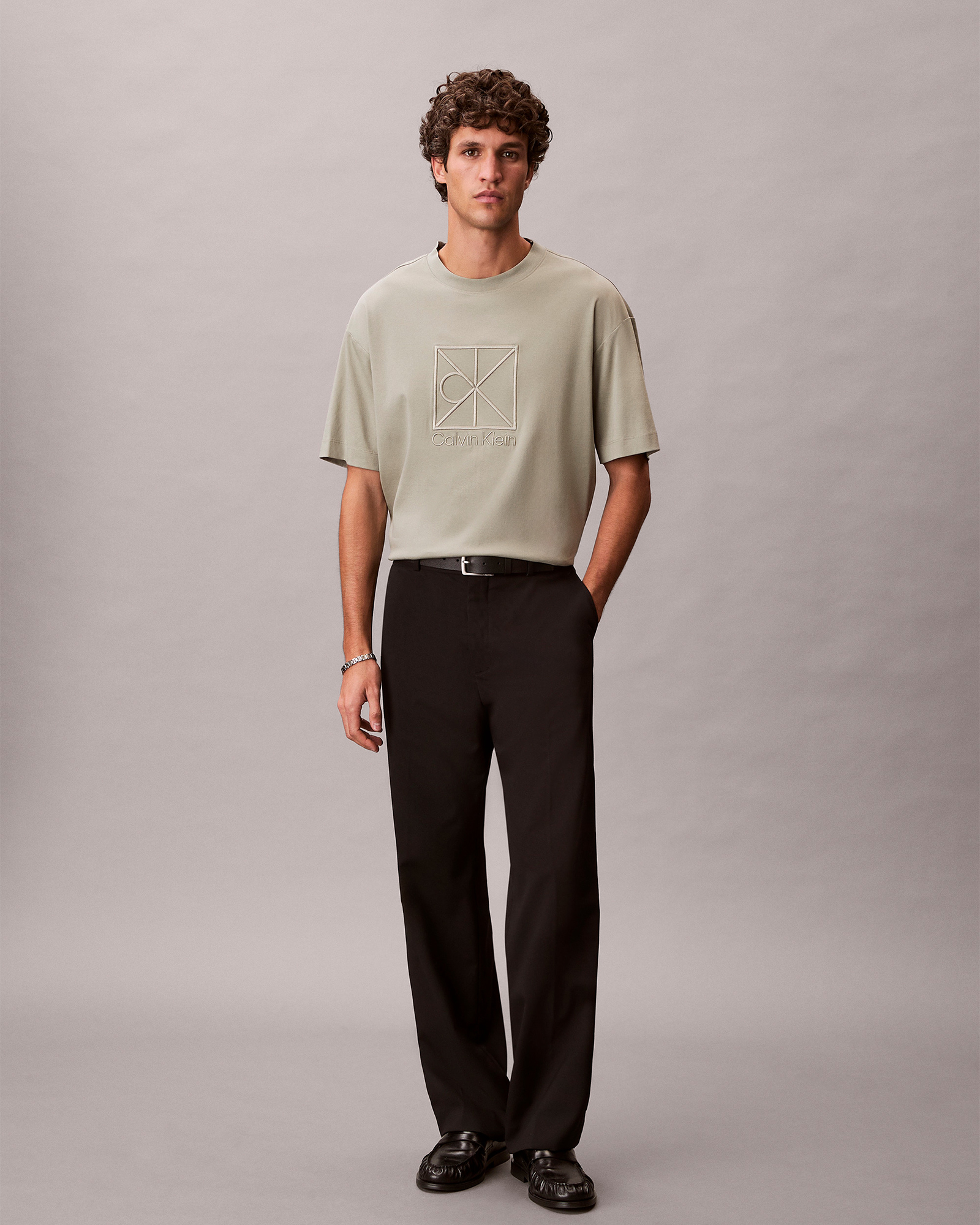 Relaxed Premium Interlock Emblem Logo T-Shirt