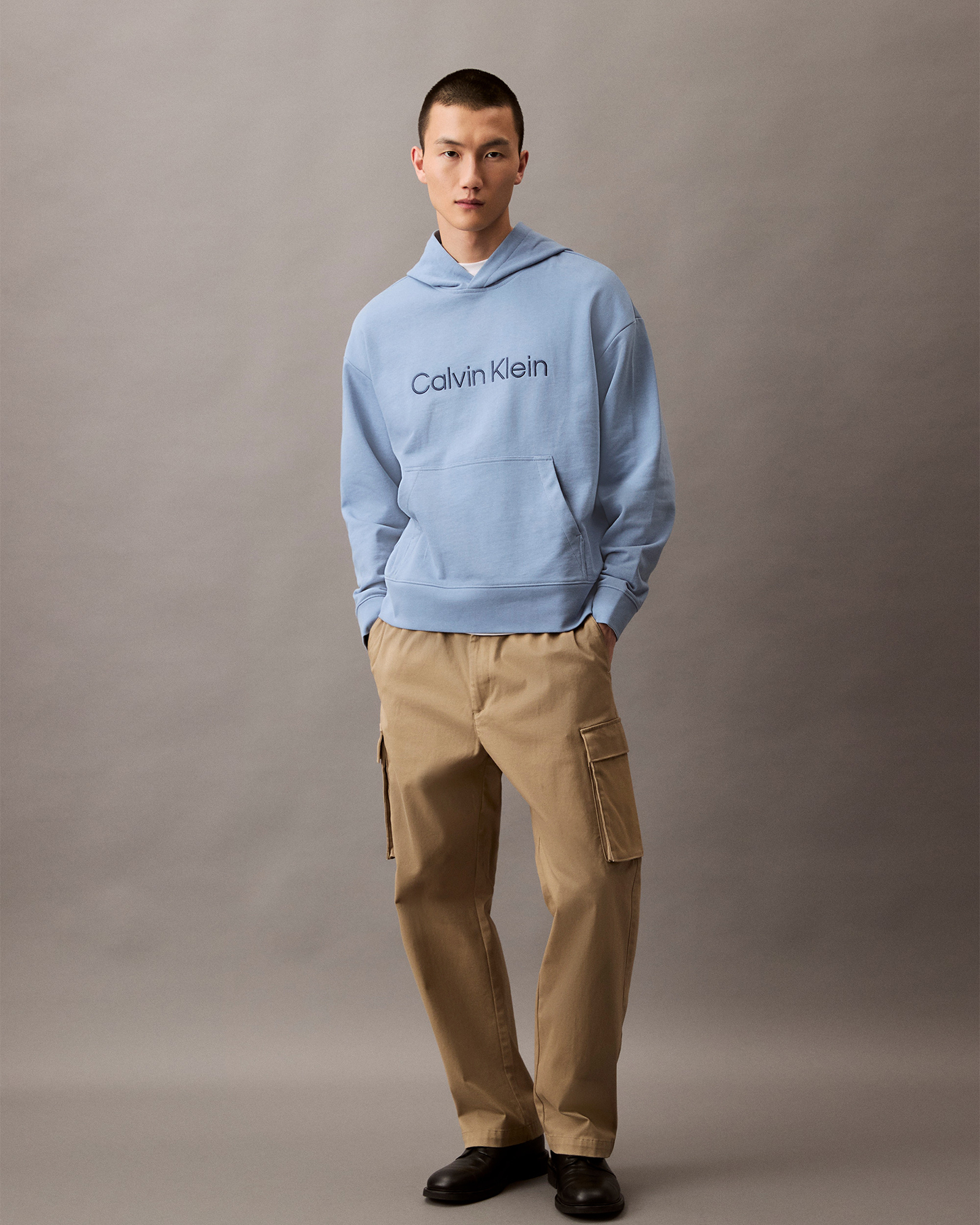 Standard Logo Relaxed Hoodie