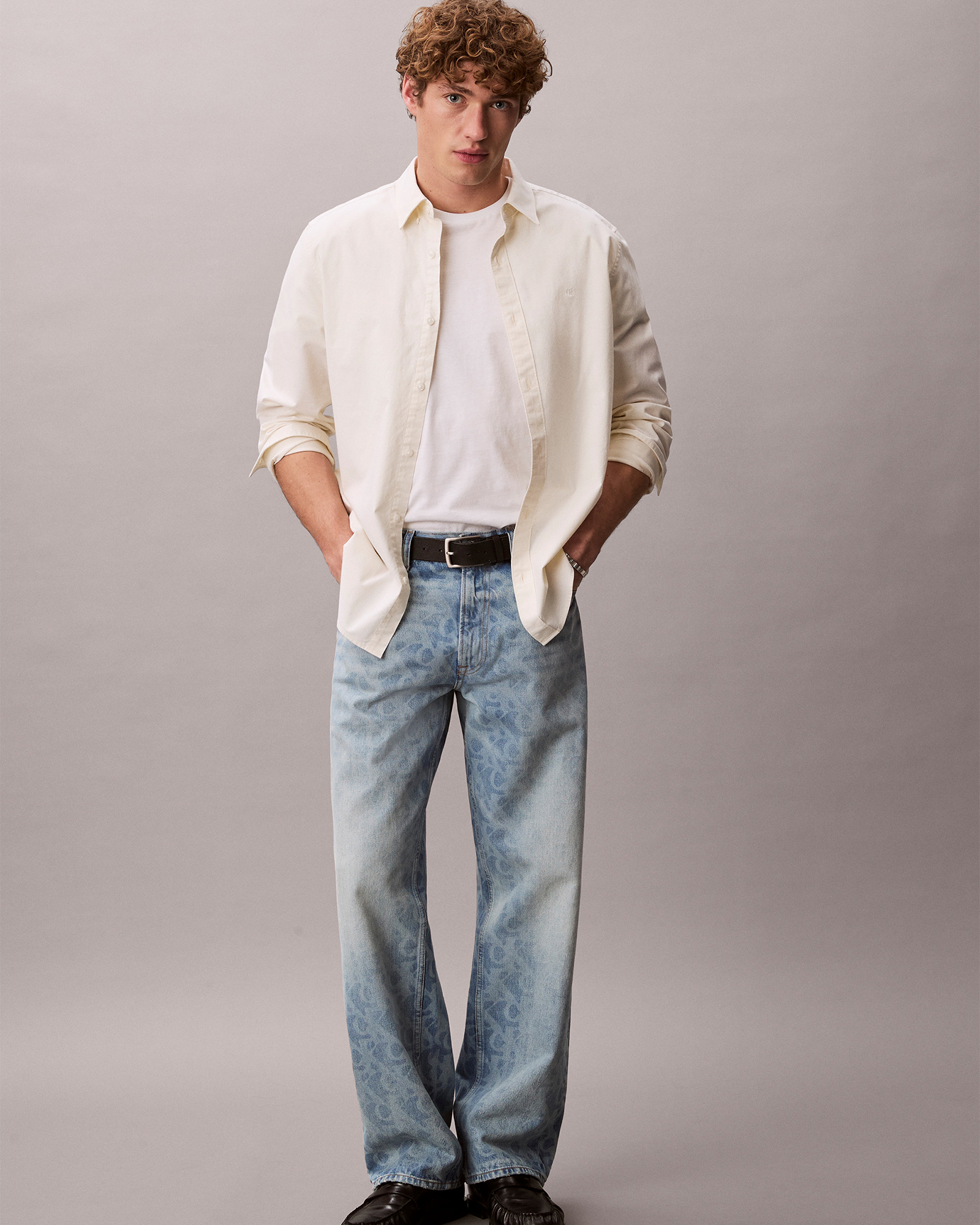 90s Straight Logo Jeans