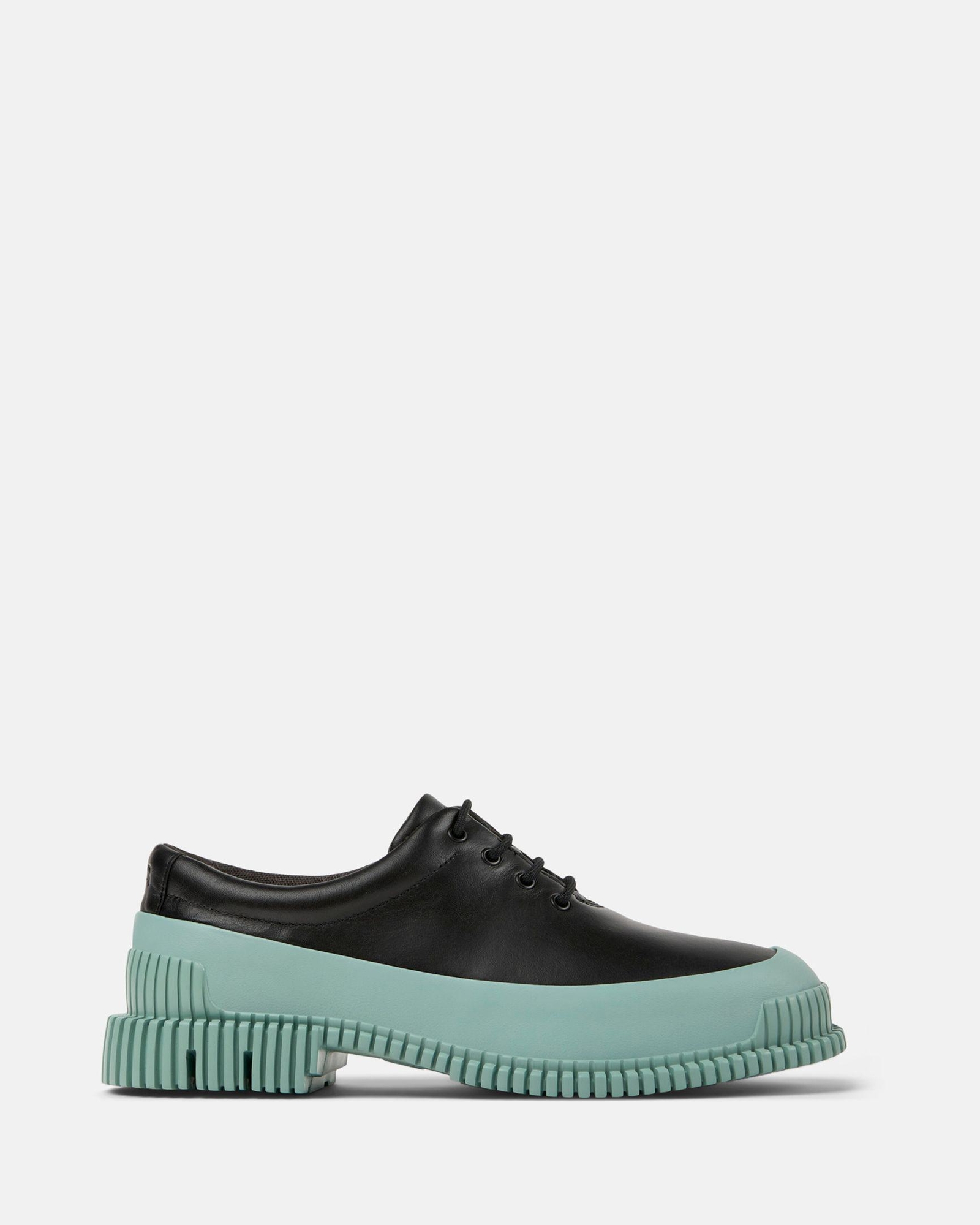 Lace-up shoes Pix