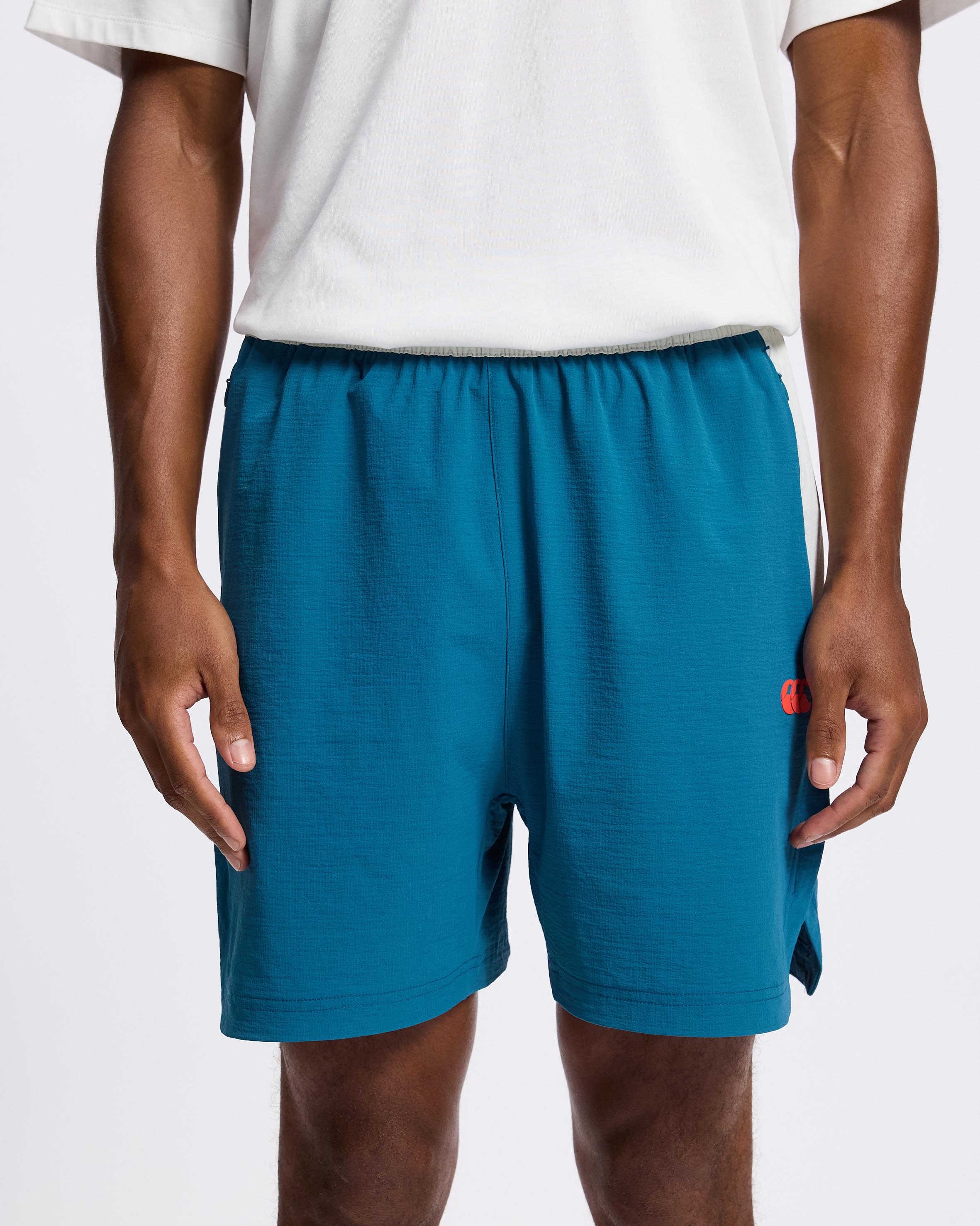 Tempo Woven 5" Shorts