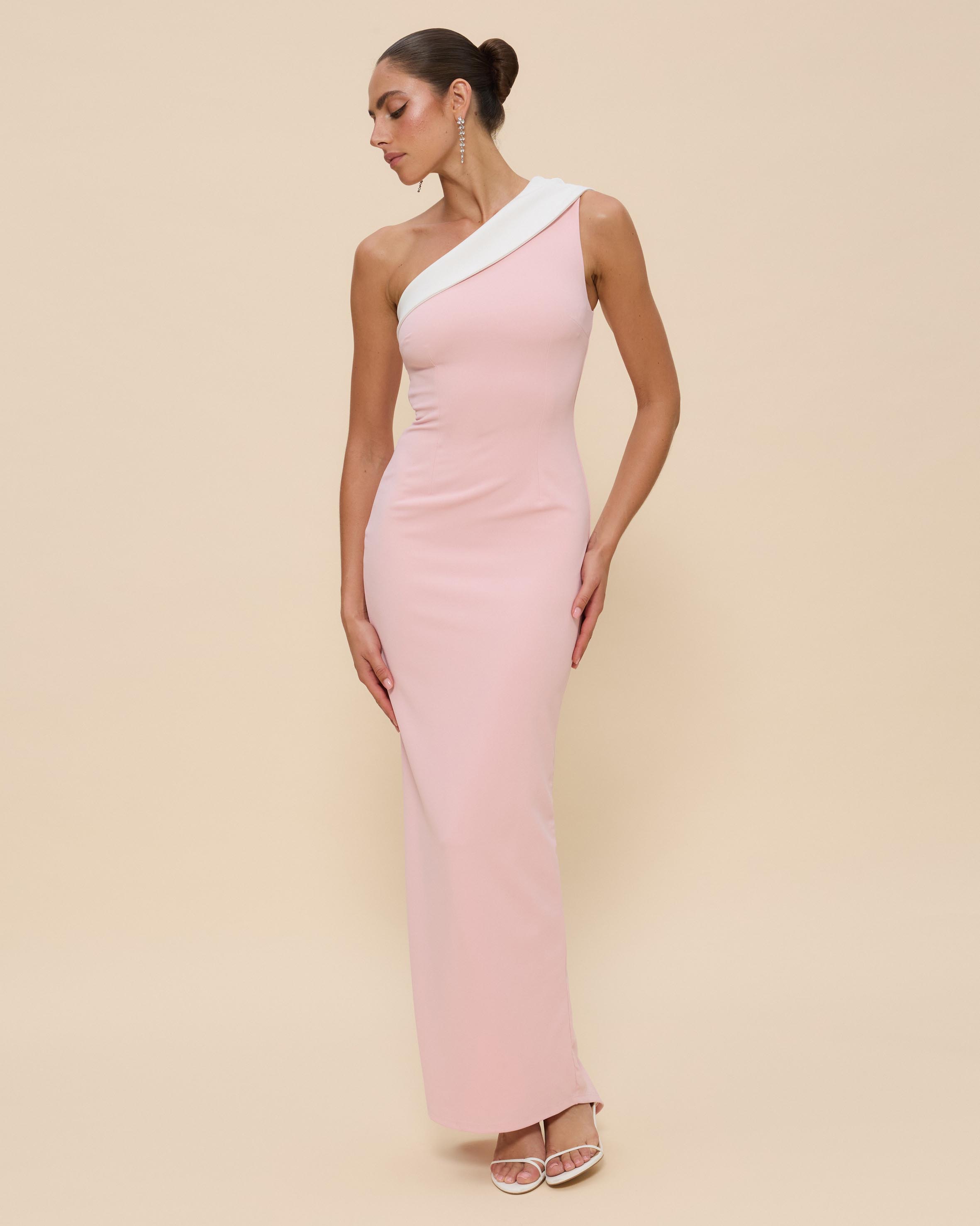 Vendi One Shoulder Maxi Dress