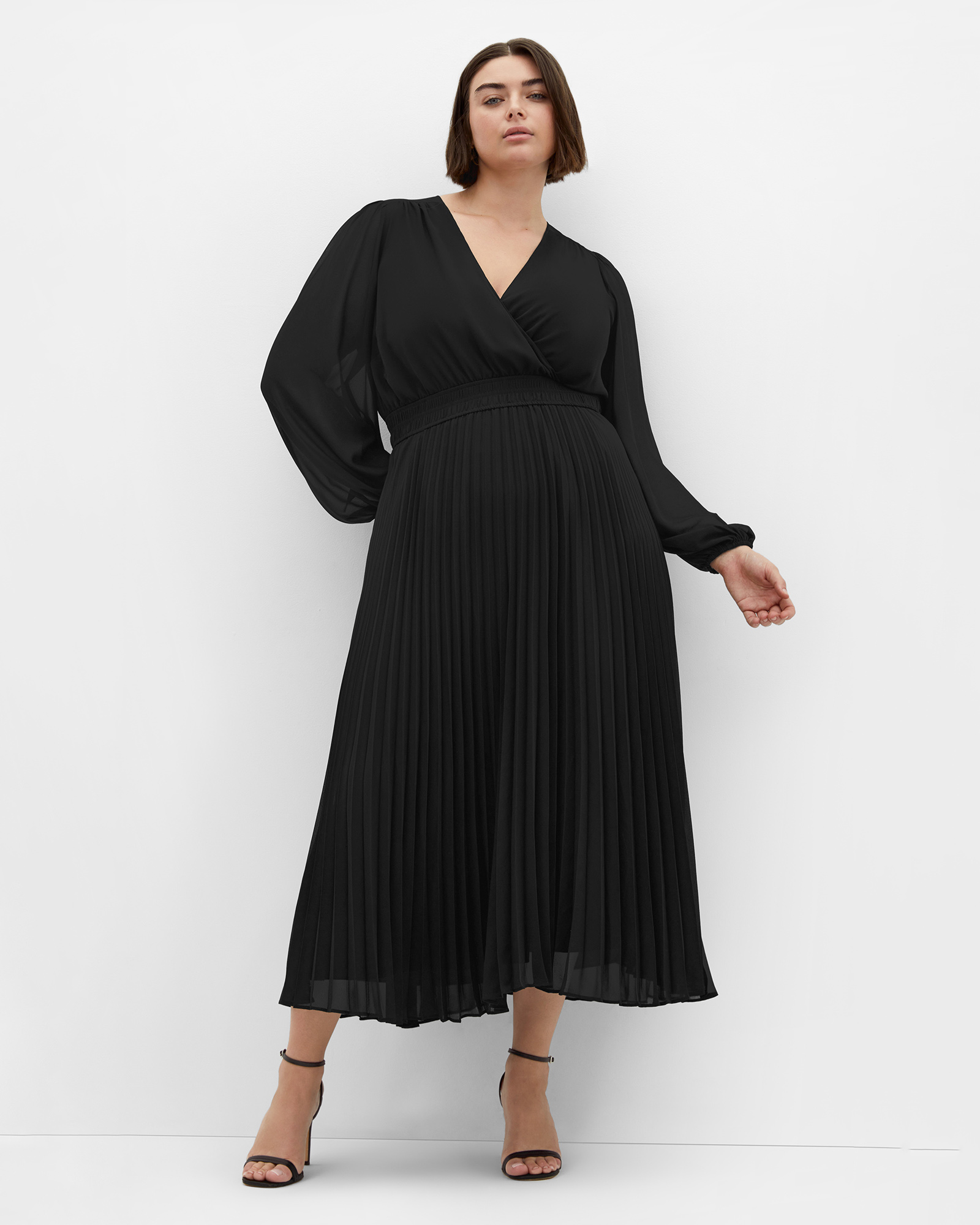 Plus size Finley Sheer Pleat Dress - black