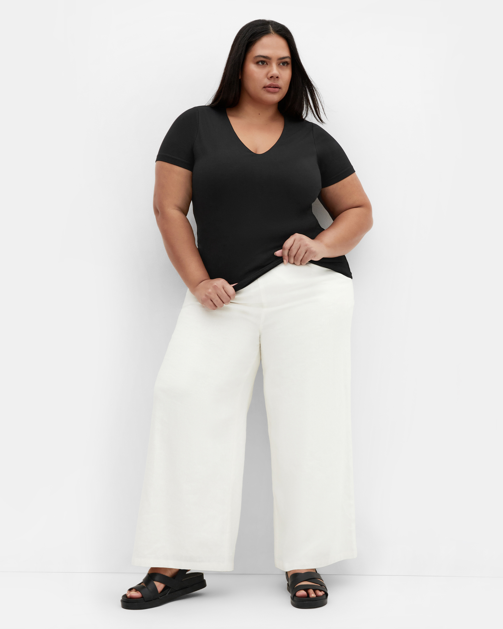 Anny V Neck Top