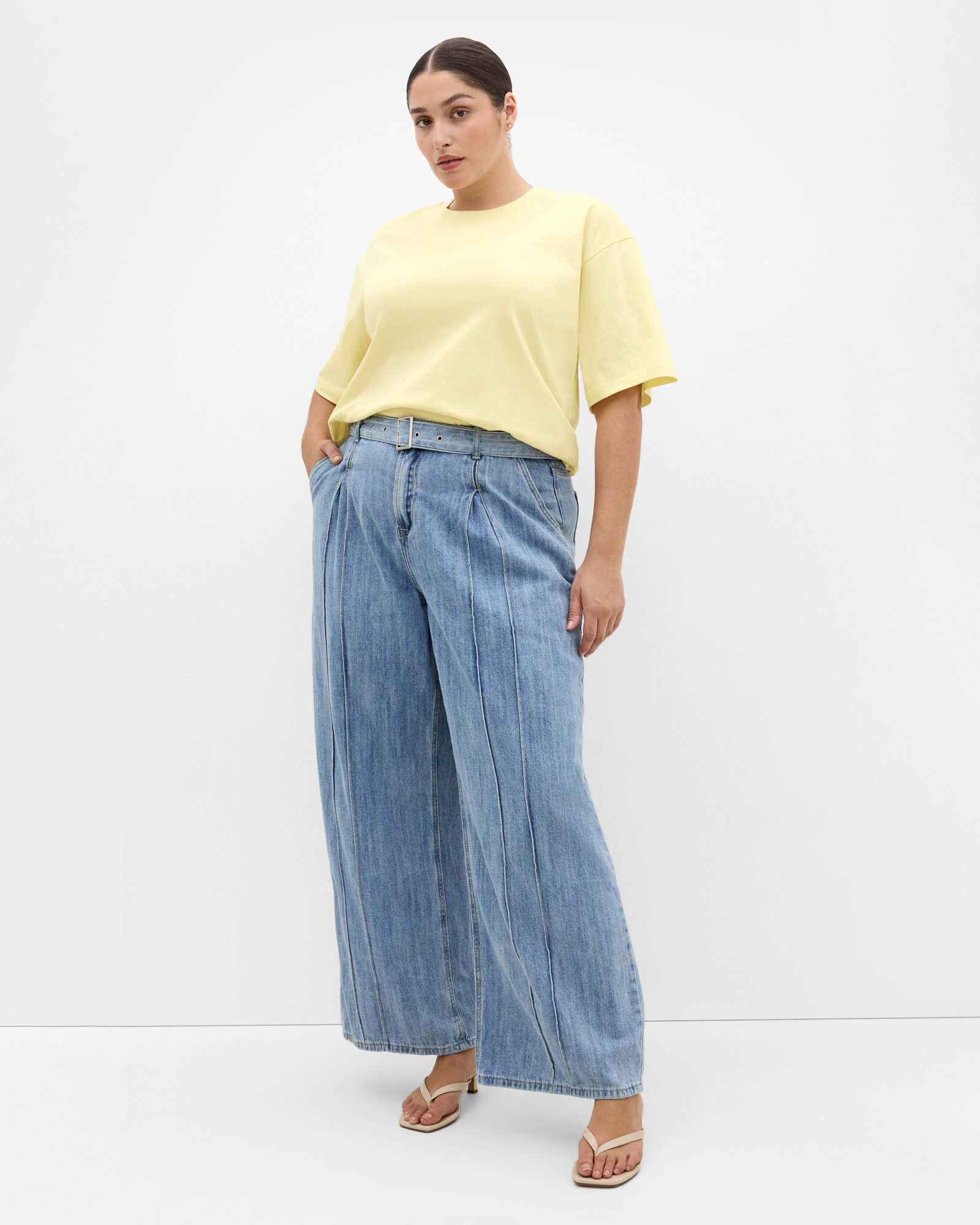 Oversized Crew Neck Tee