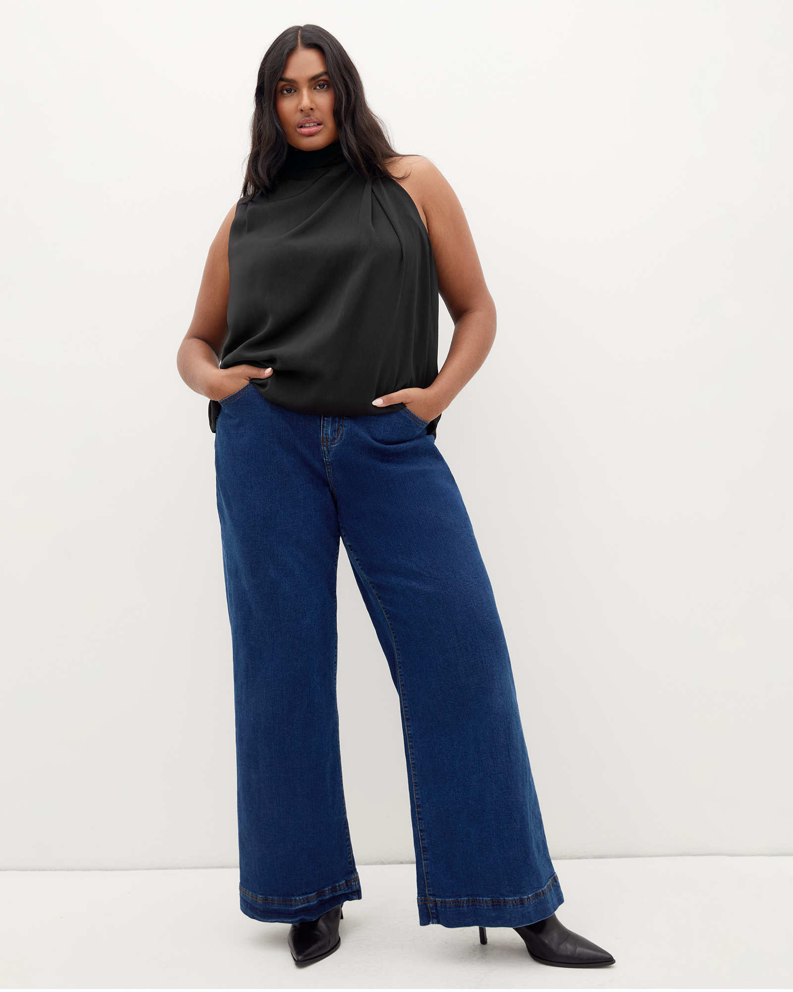 Jaylee Sleeveless Neck Tie Top