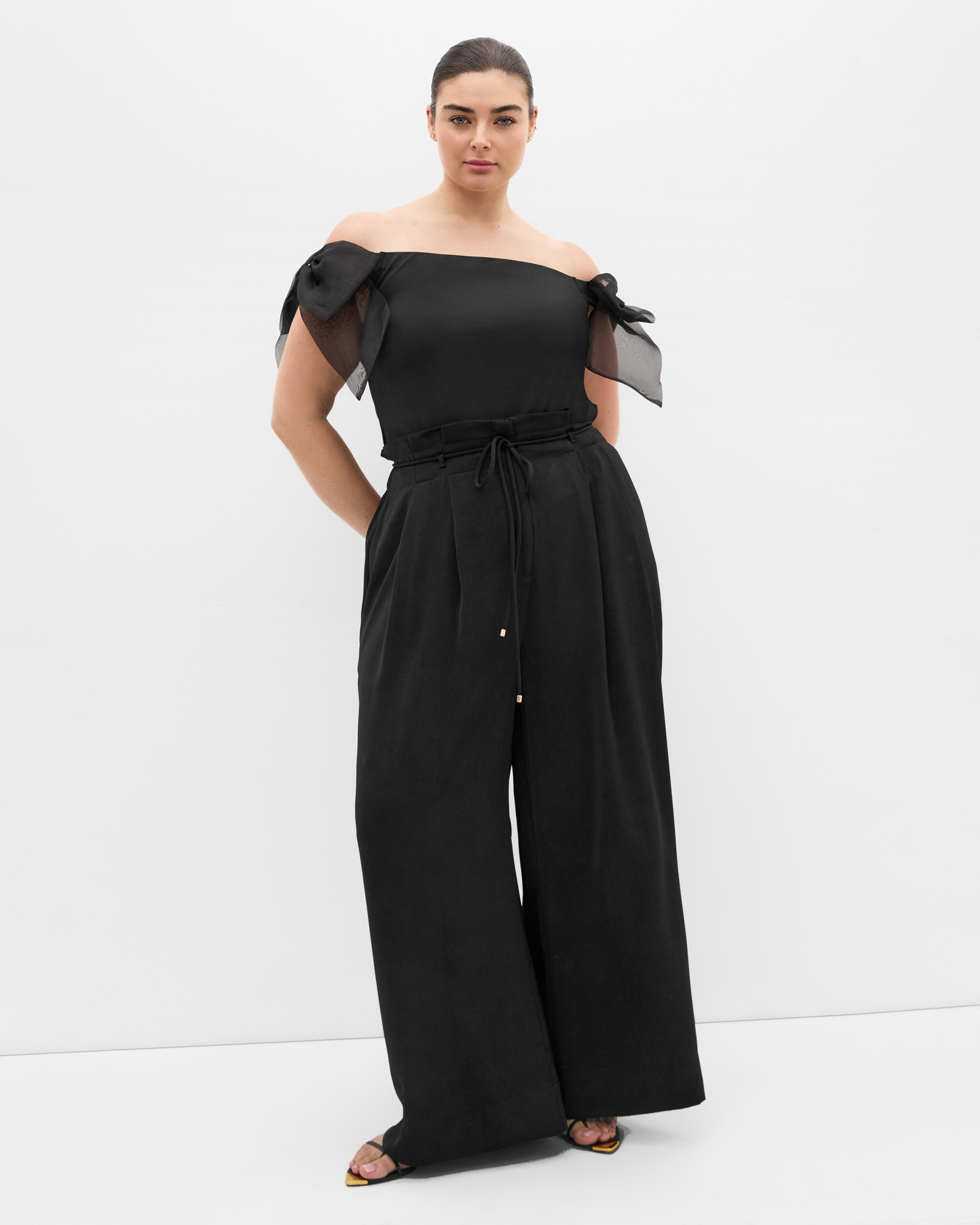 Macie Bow Detail Top