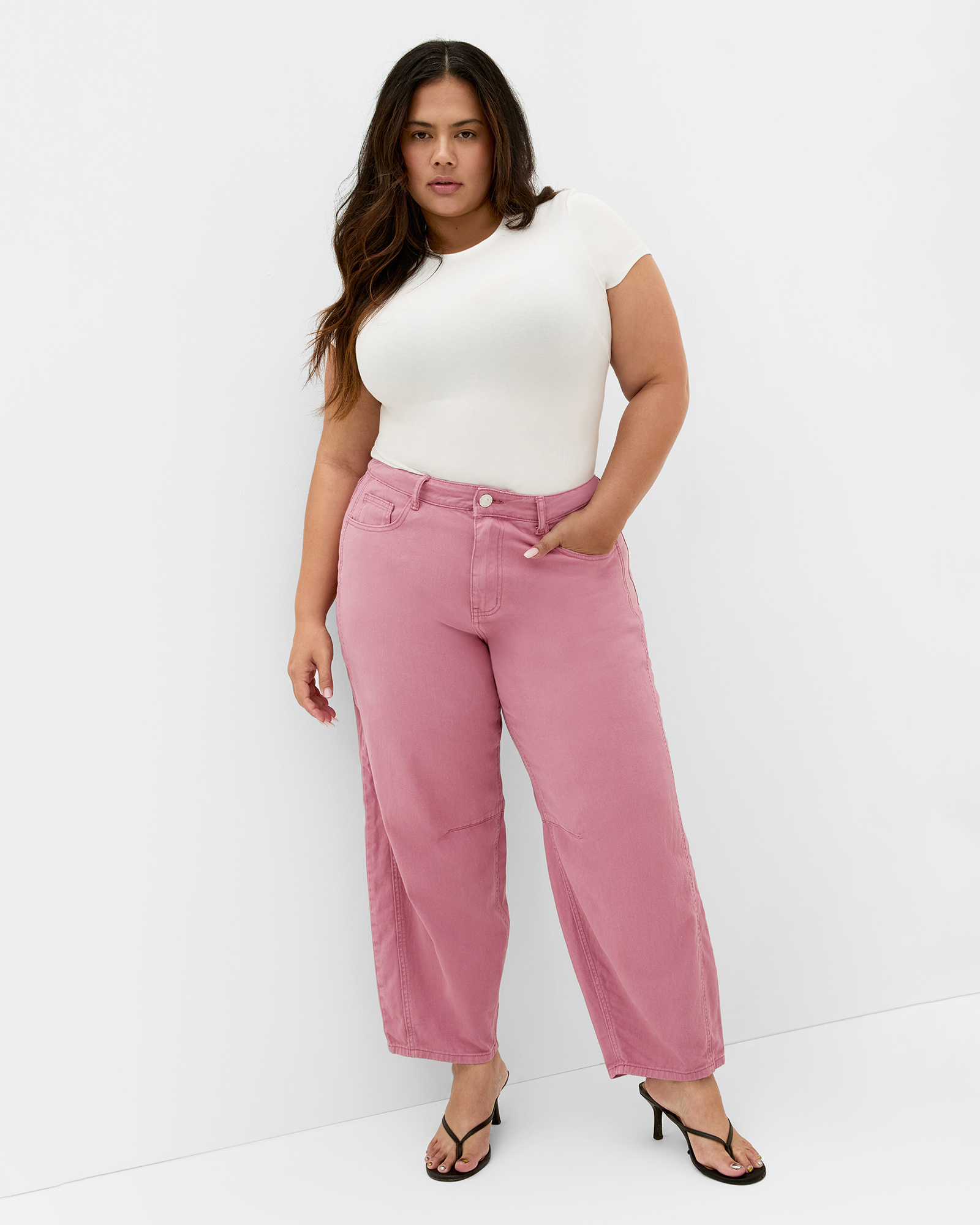 Plus size Harley Fit Cassie Barrel Leg Jean - dusty pink