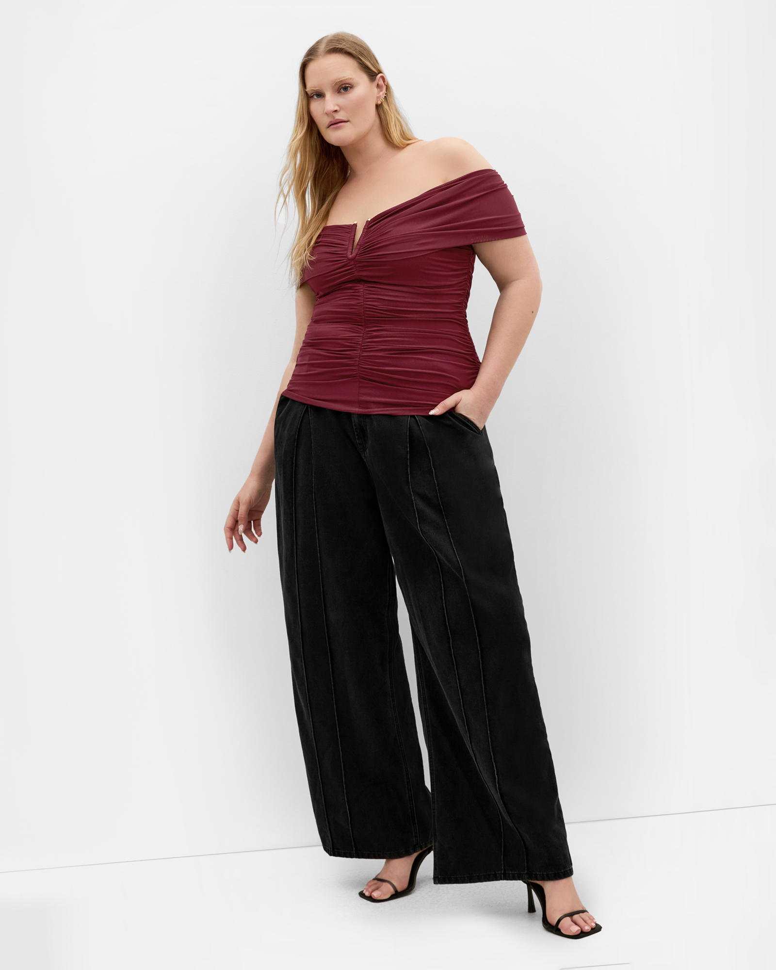 Isabell Off Shoulder Top