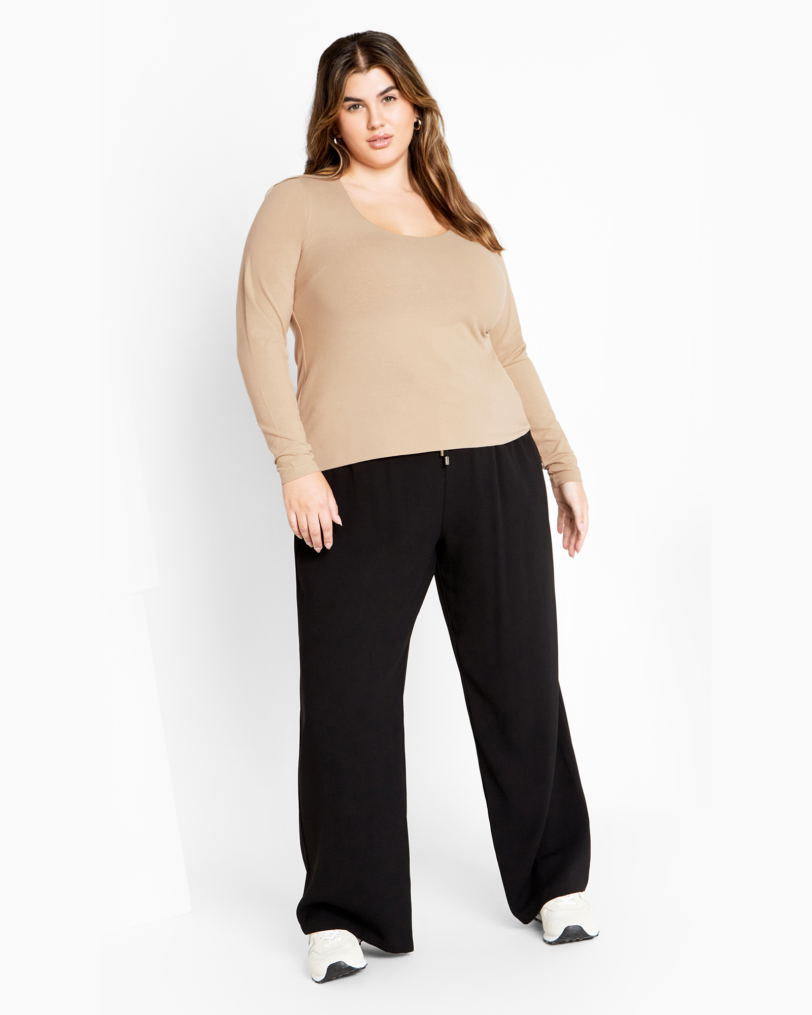 Liz Scoop Top