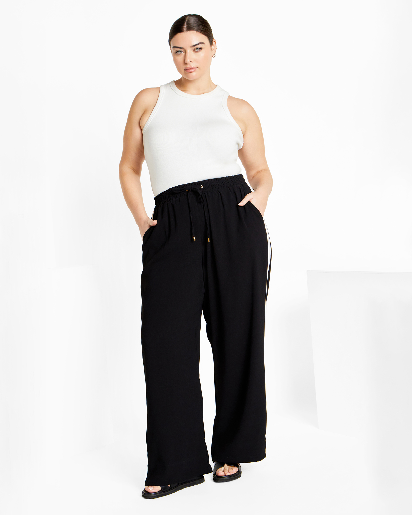 Lilia Pant
